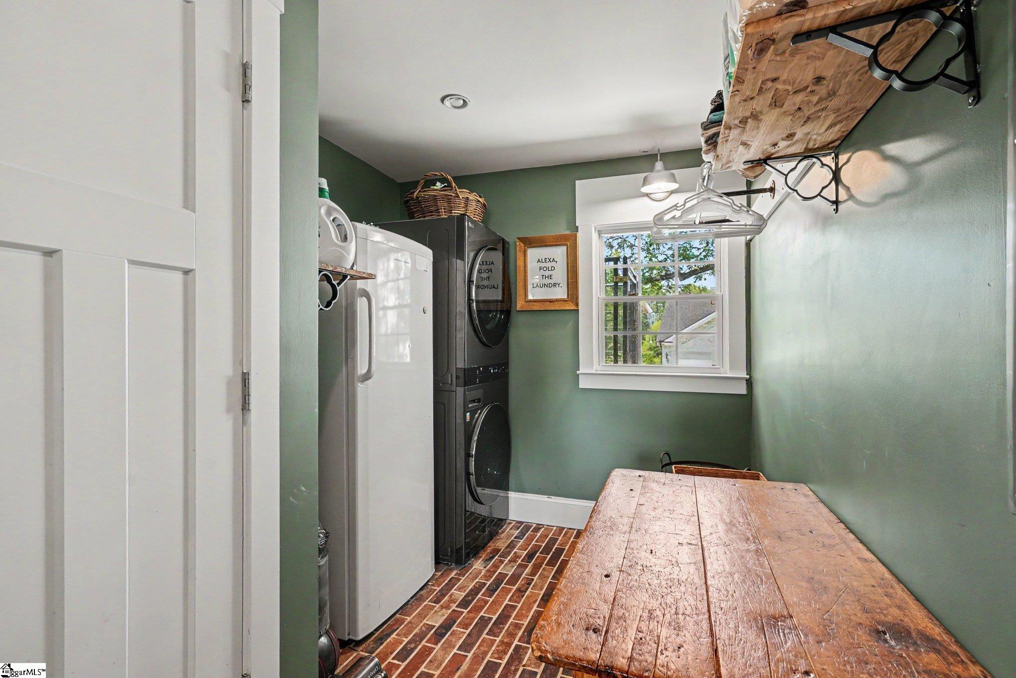 44 Wofford Road Taylors, SC 29687