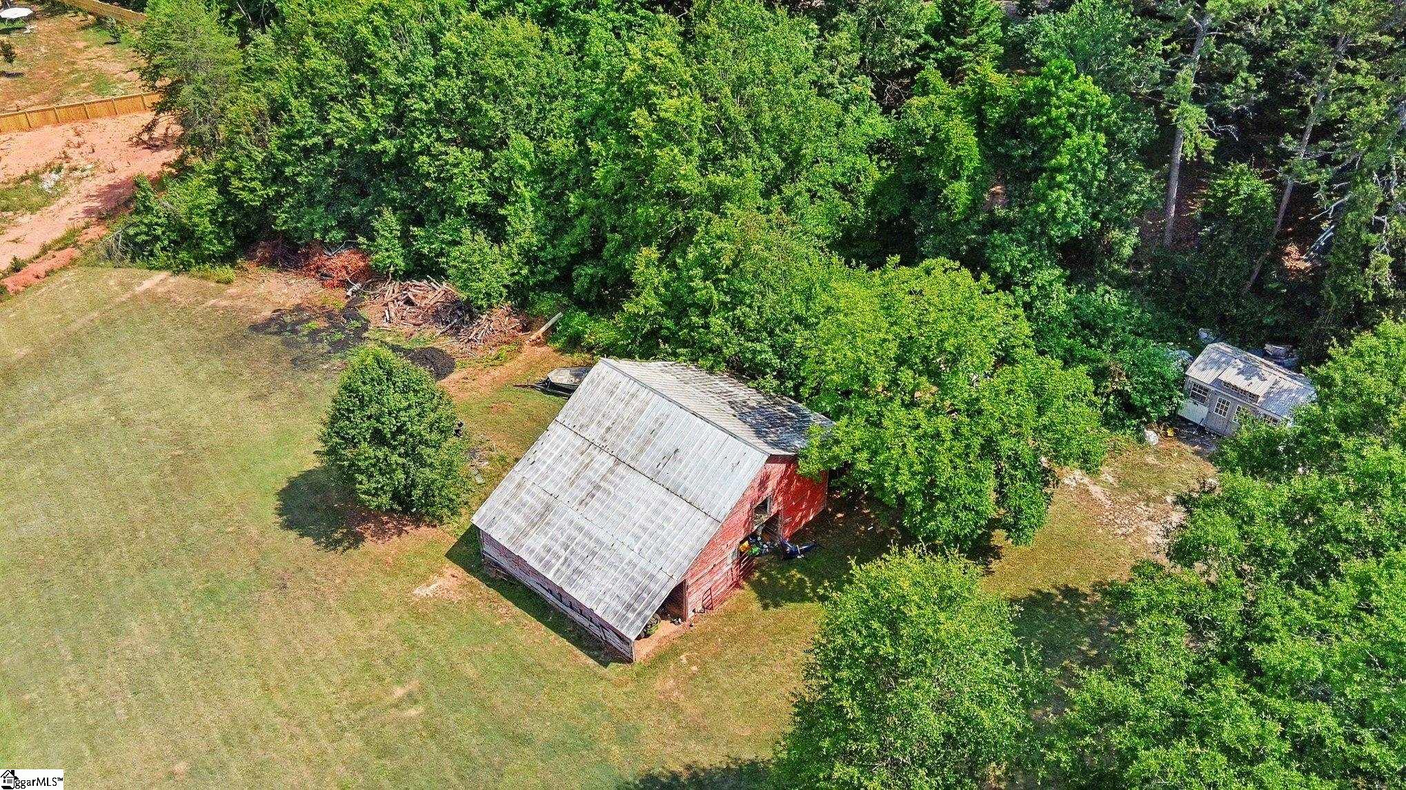 44 Wofford Road Taylors, SC 29687