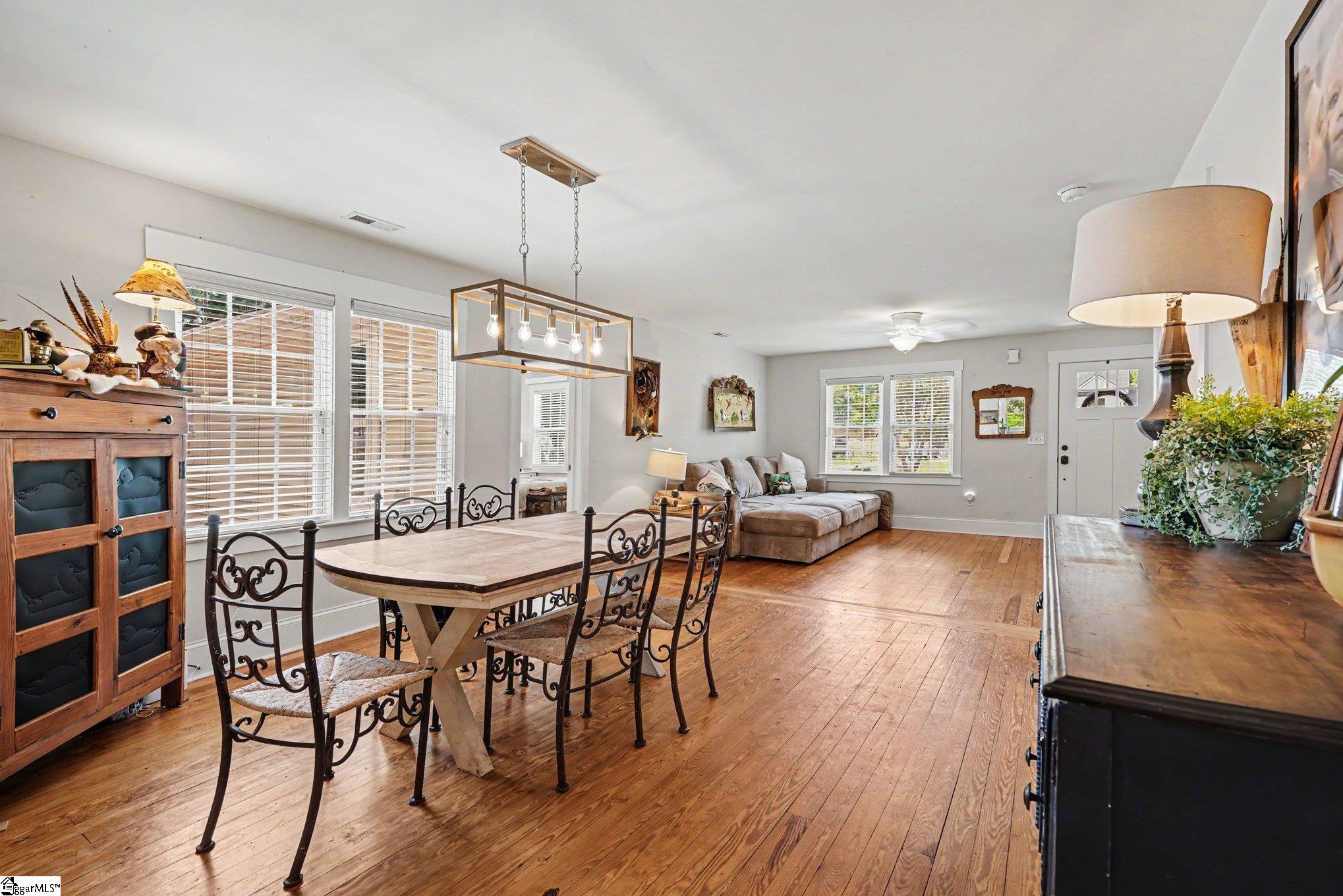 44 Wofford Road Taylors, SC 29687