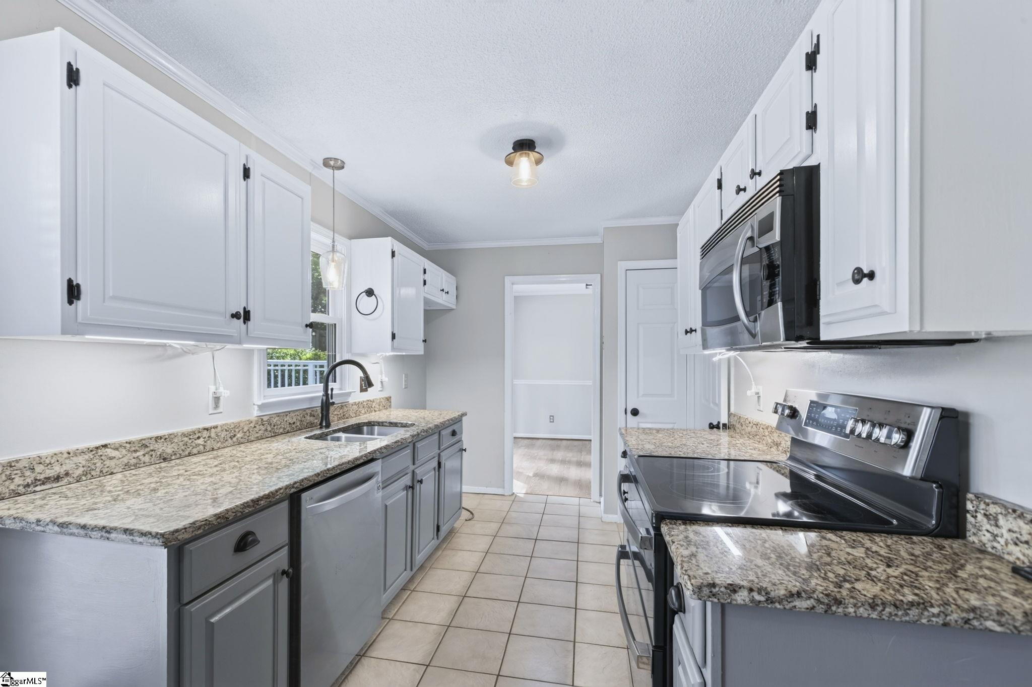 1911 Sitton Hill Road Easley, SC 29642