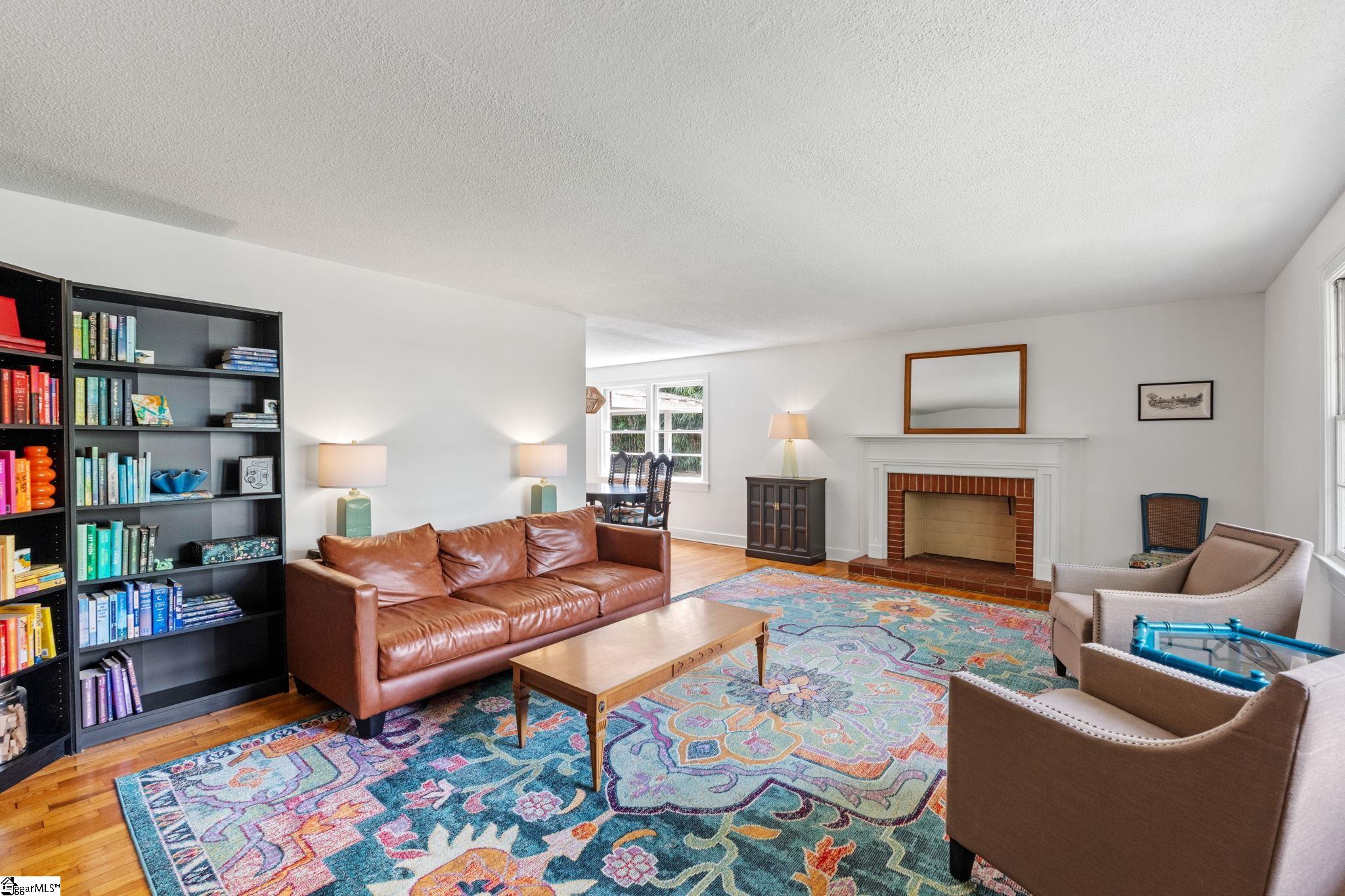 4 Timber Lane Greenville, SC 29609