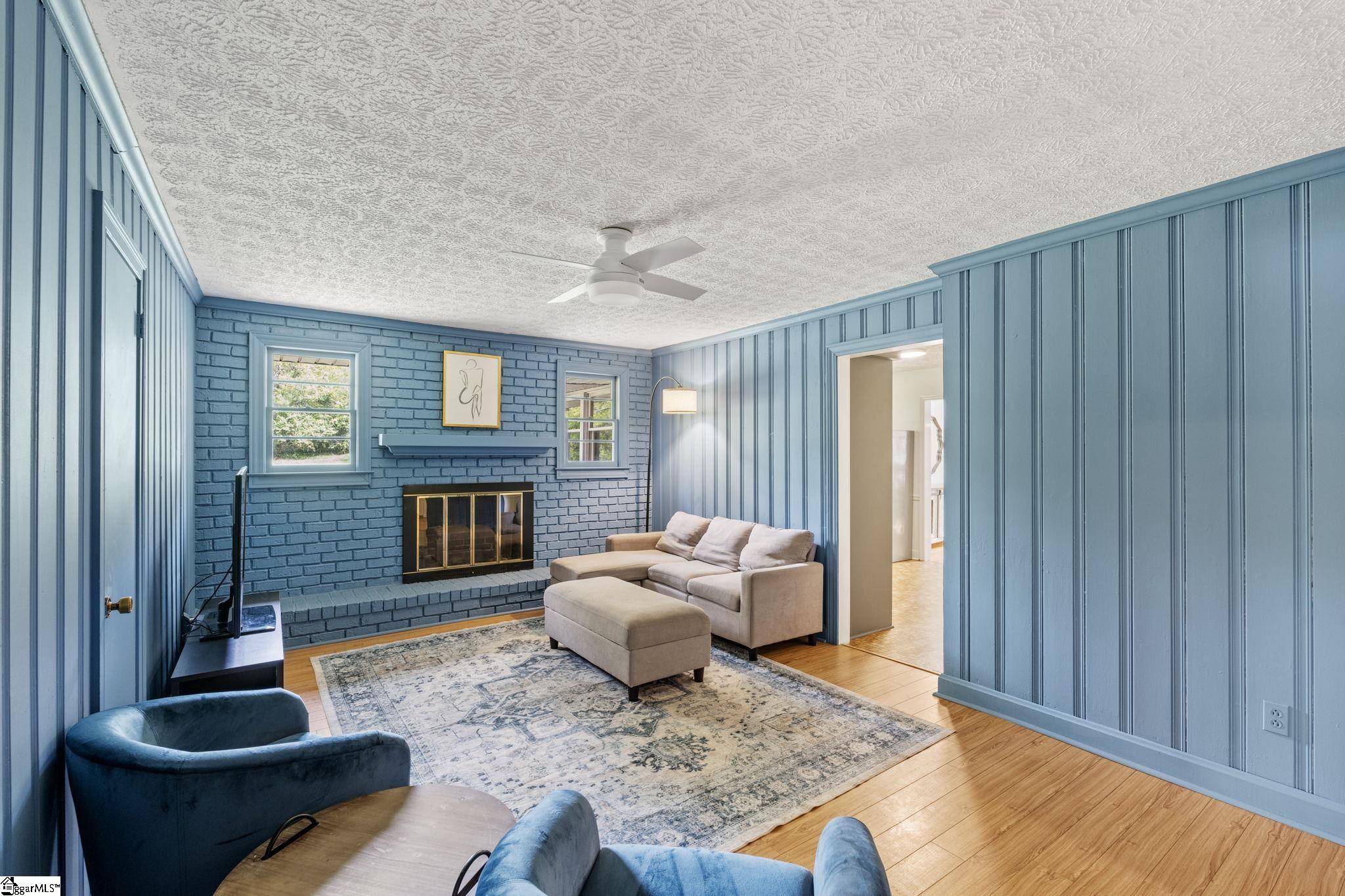 4 Timber Lane Greenville, SC 29609