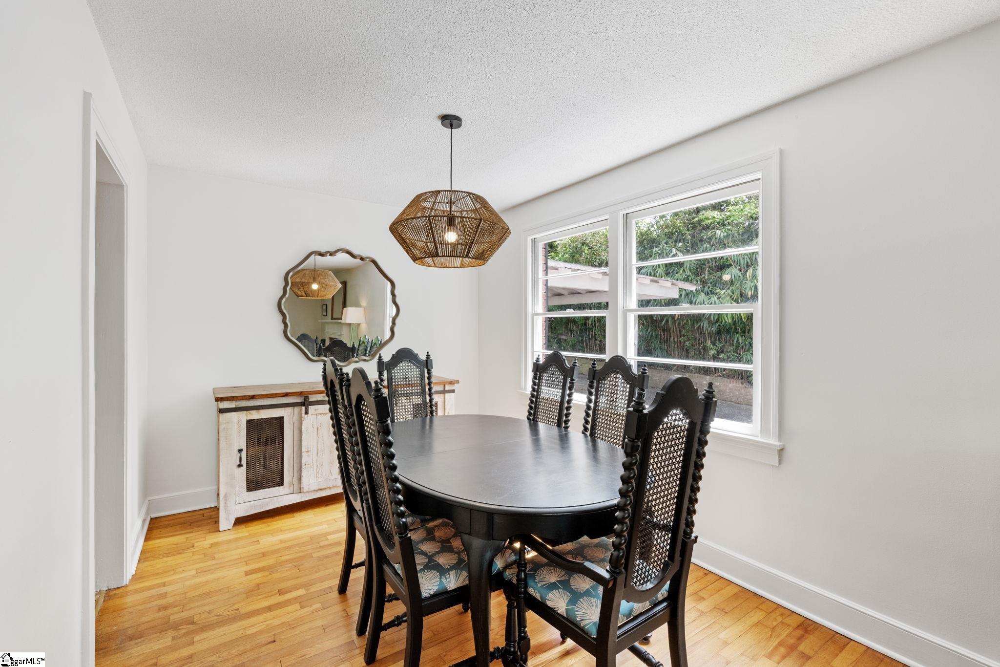 4 Timber Lane Greenville, SC 29609