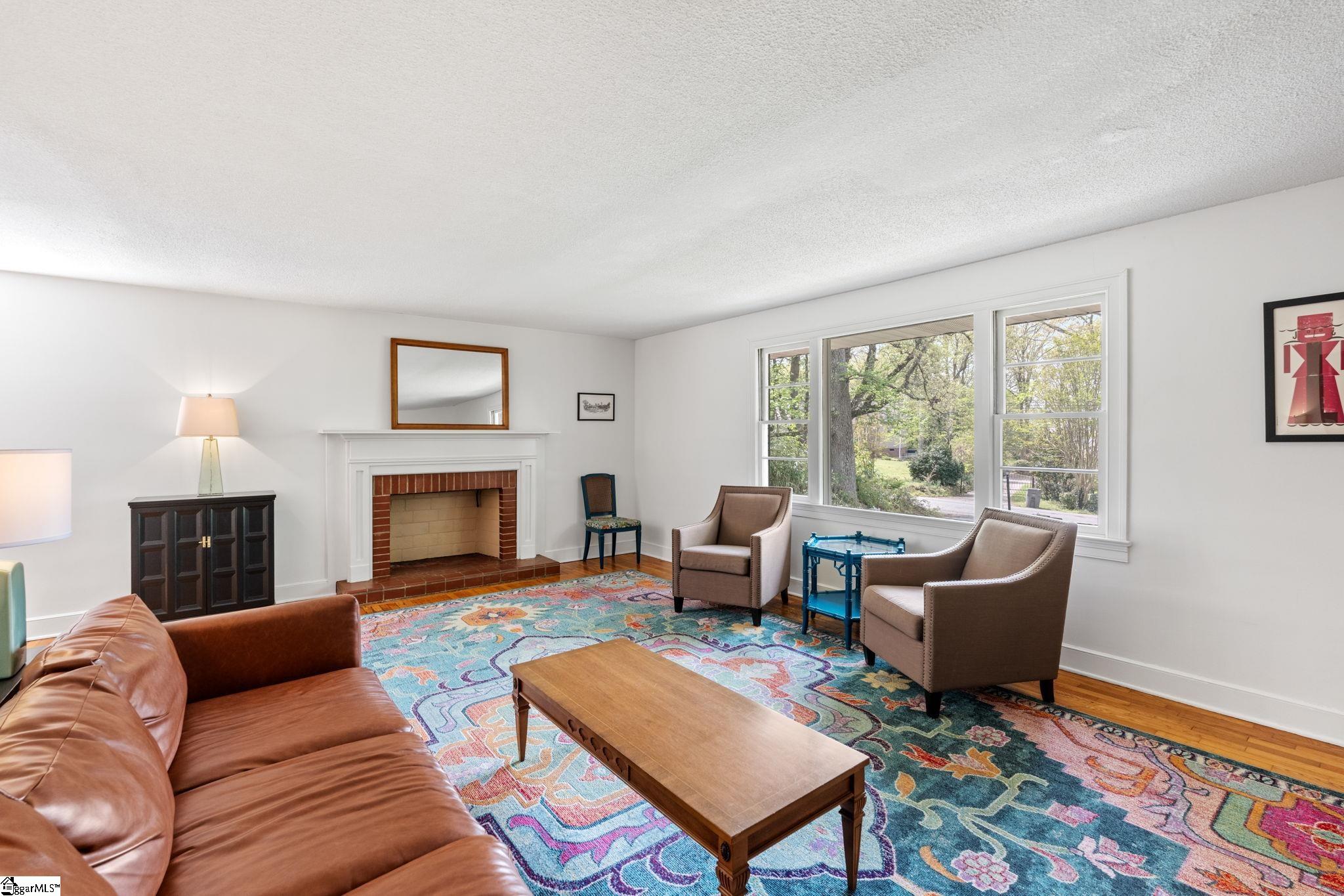 4 Timber Lane Greenville, SC 29609