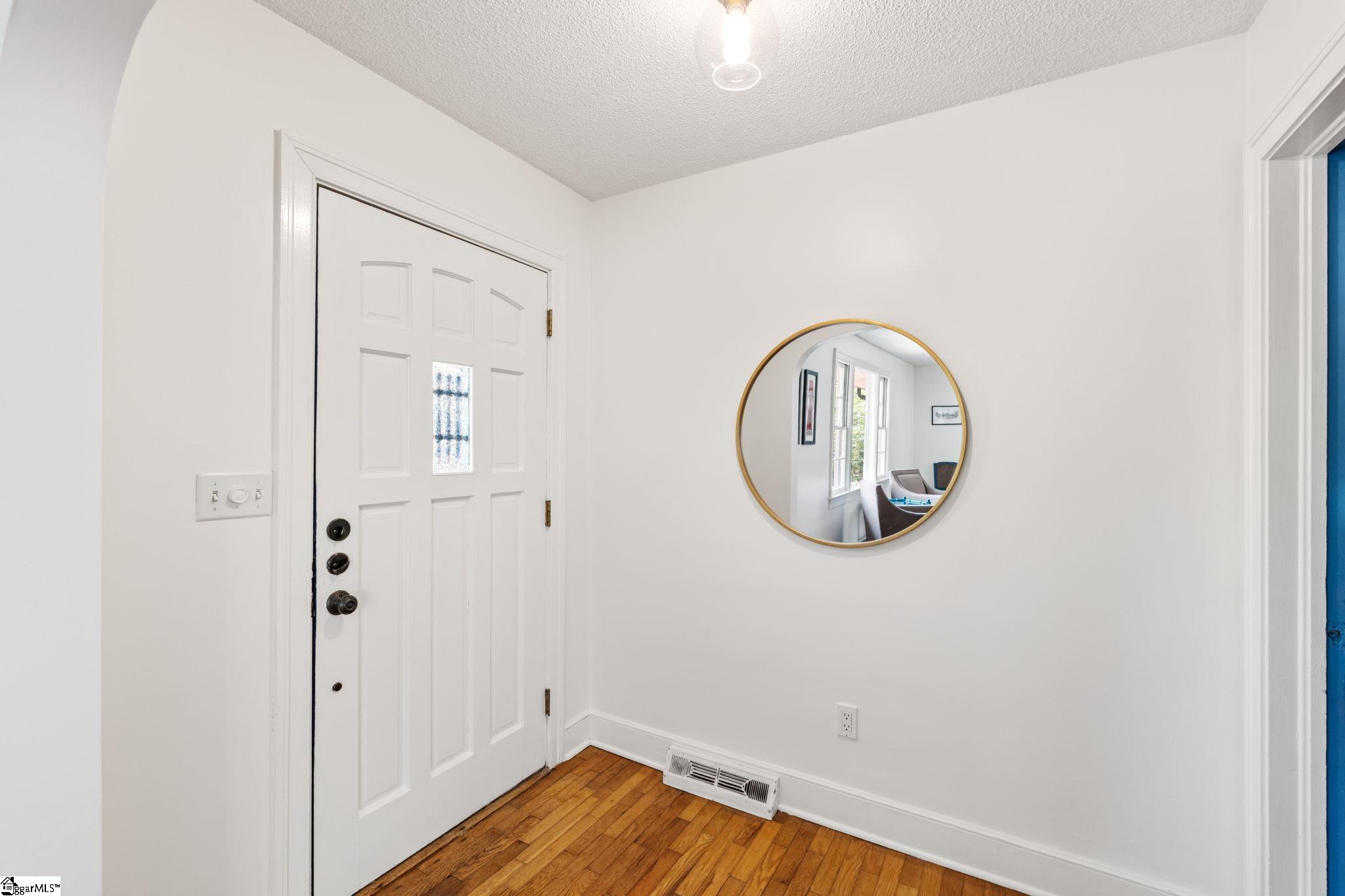 4 Timber Lane Greenville, SC 29609