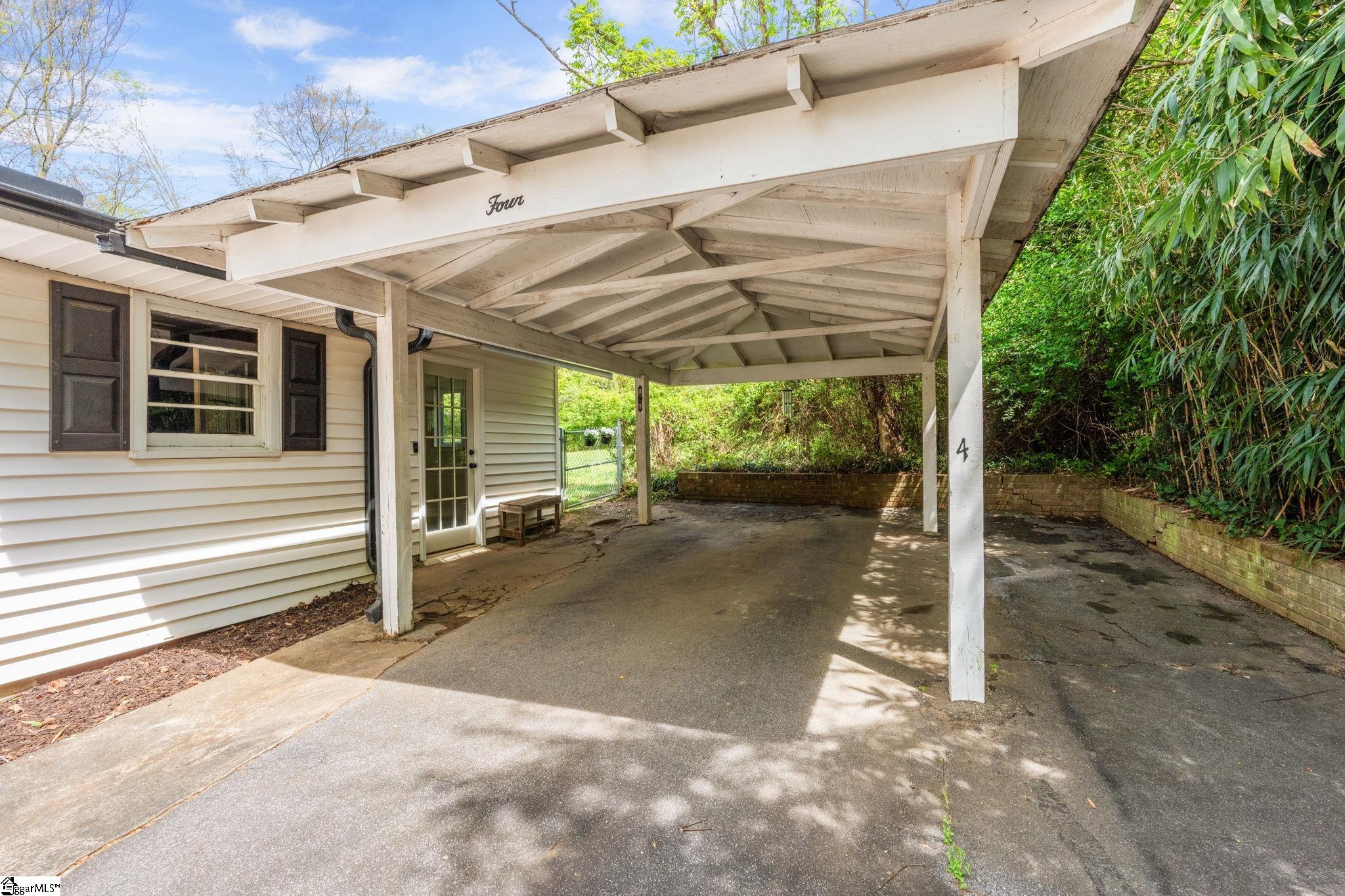 4 Timber Lane Greenville, SC 29609