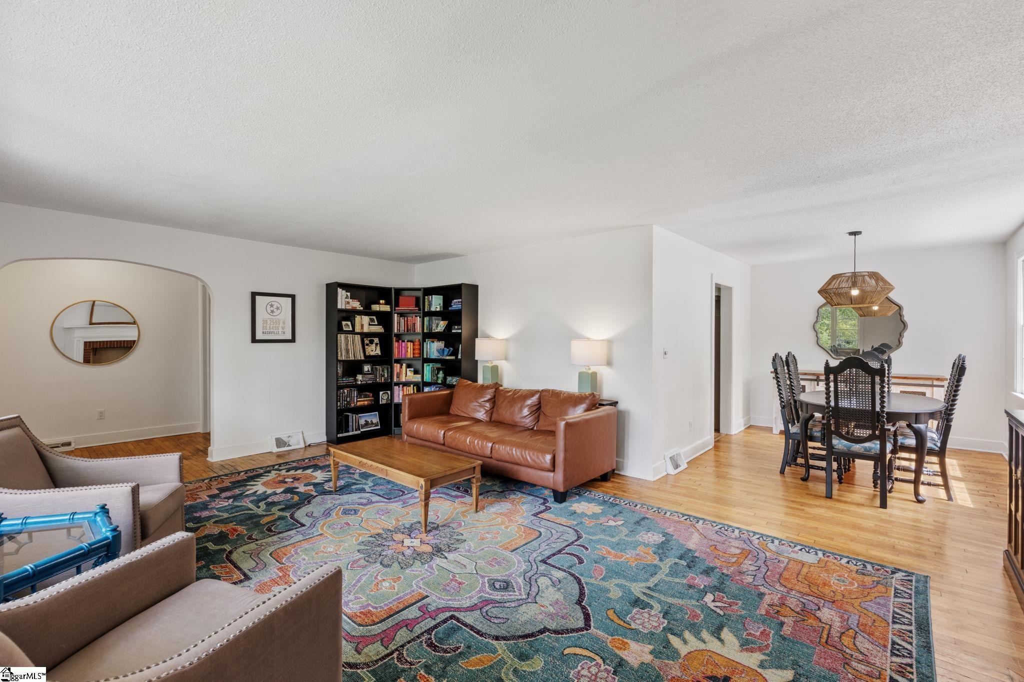 4 Timber Lane Greenville, SC 29609