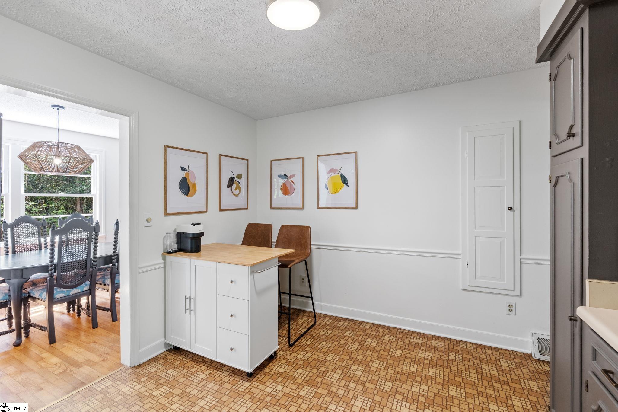 4 Timber Lane Greenville, SC 29609