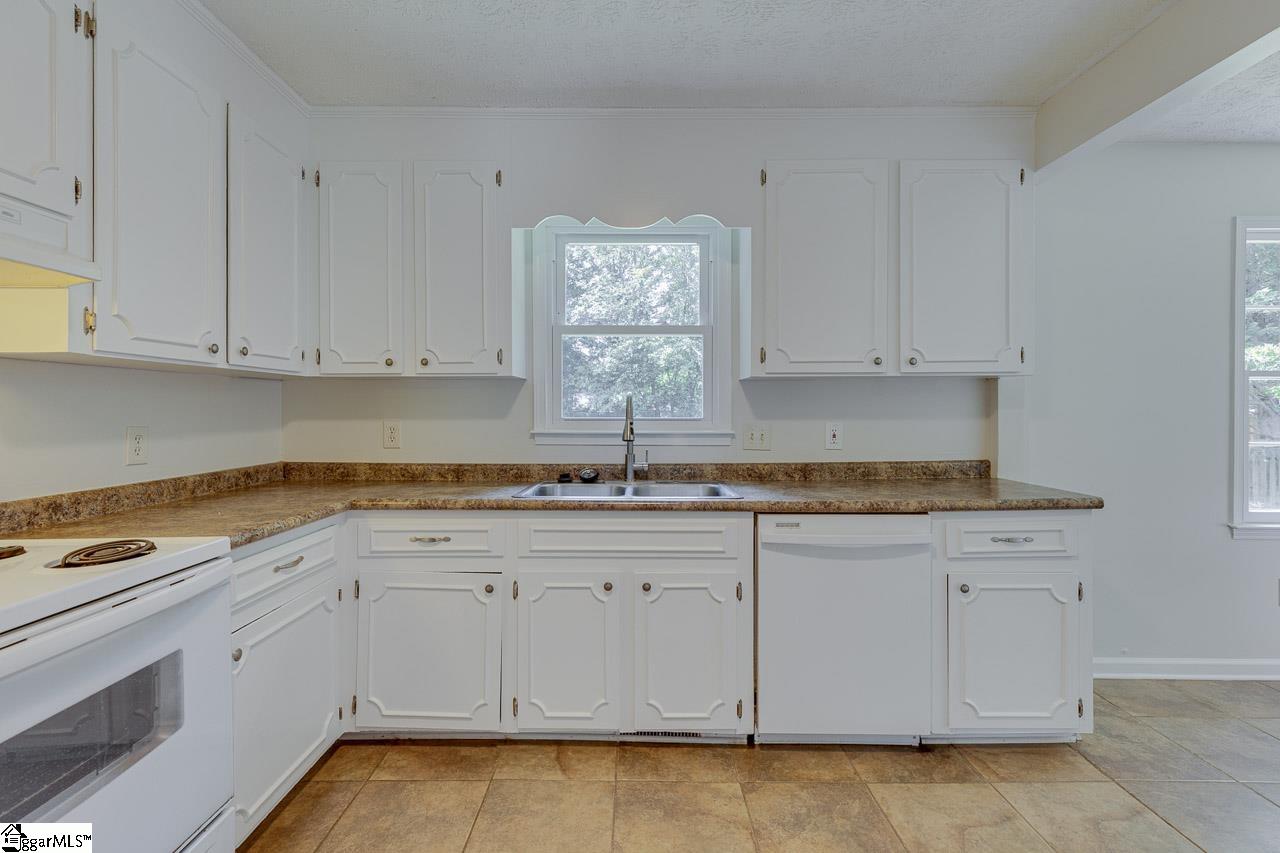 507 Hedgewood Terrace Greer, SC 29650