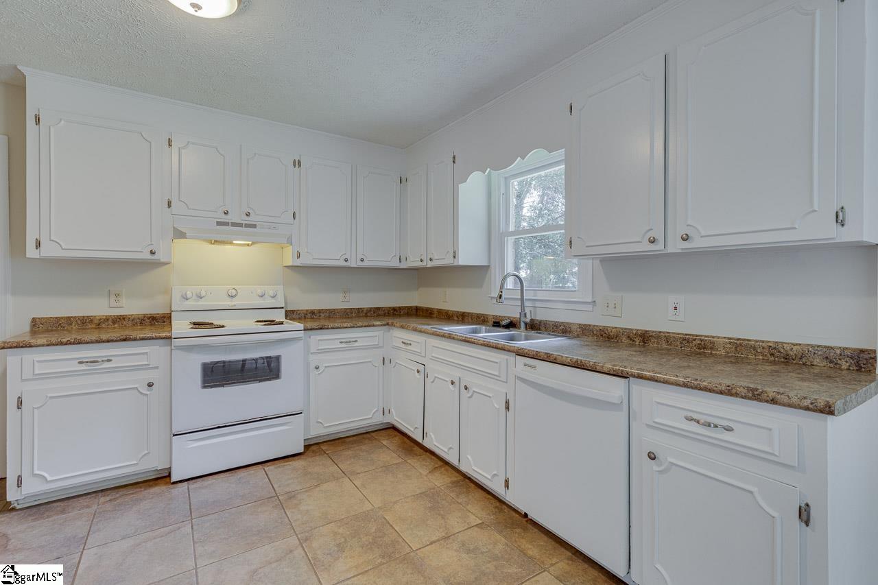 507 Hedgewood Terrace Greer, SC 29650