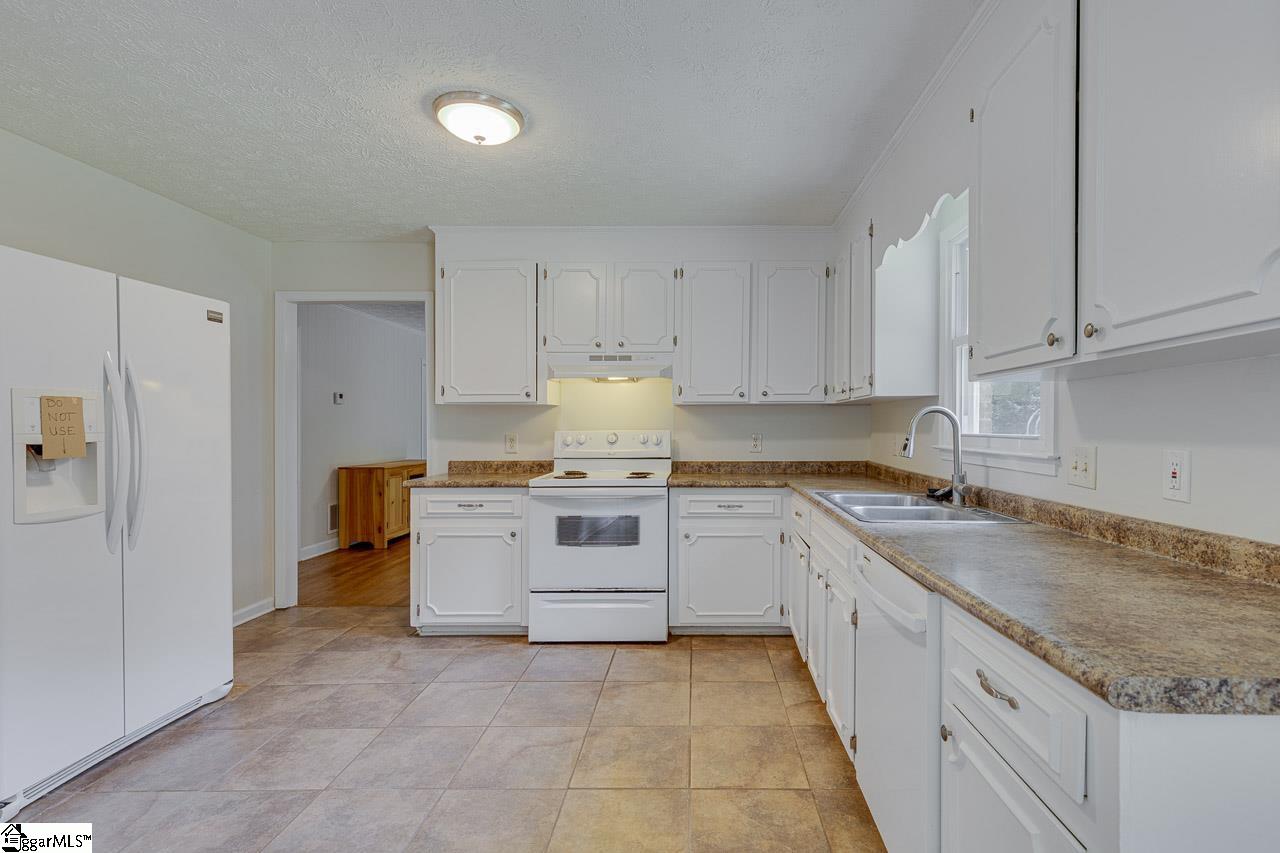 507 Hedgewood Terrace Greer, SC 29650