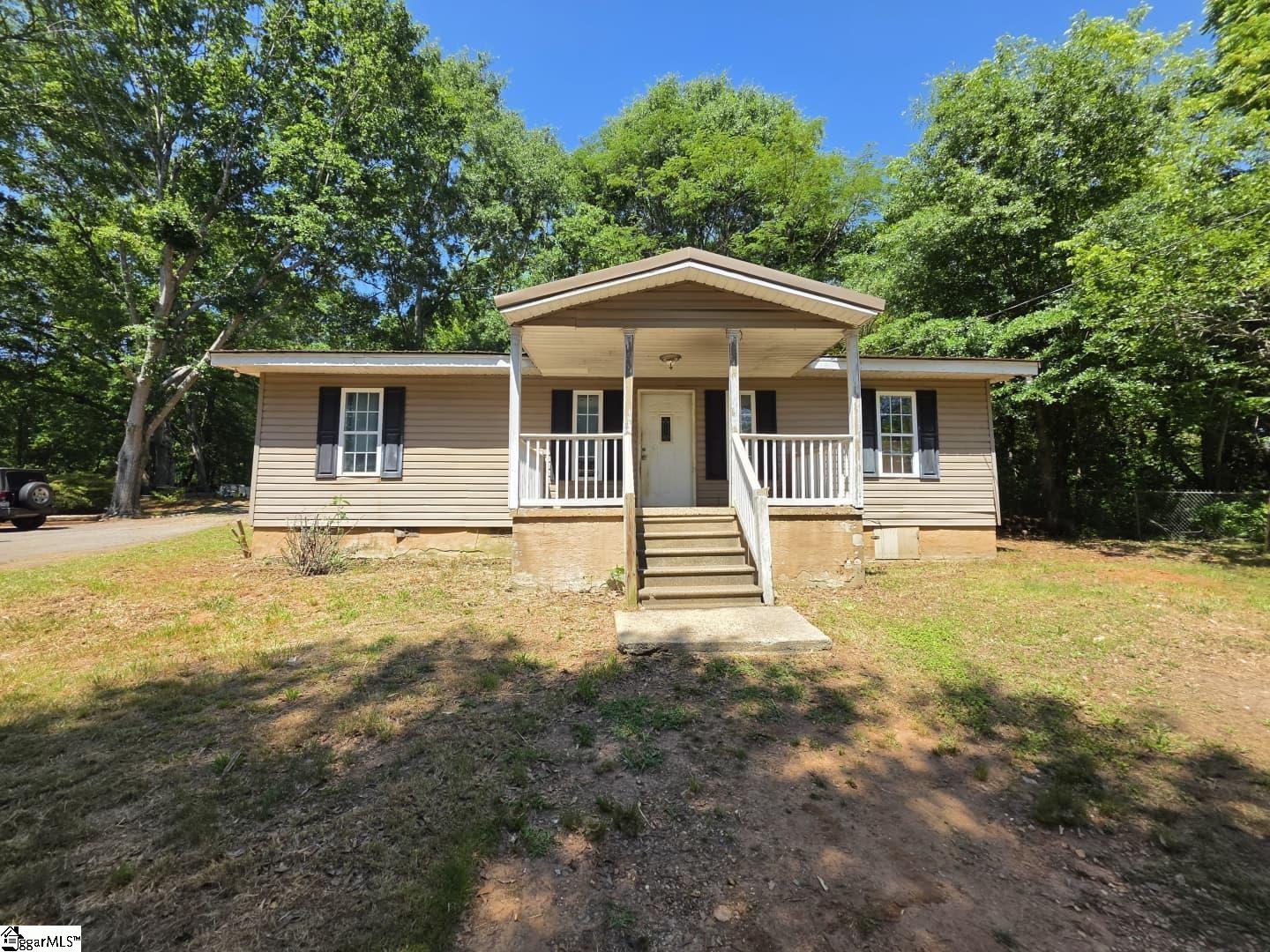 6 S Chastain Drive Greenville, SC 29617