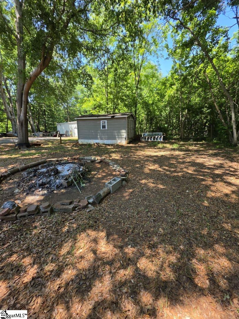 6 S Chastain Drive Greenville, SC 29617