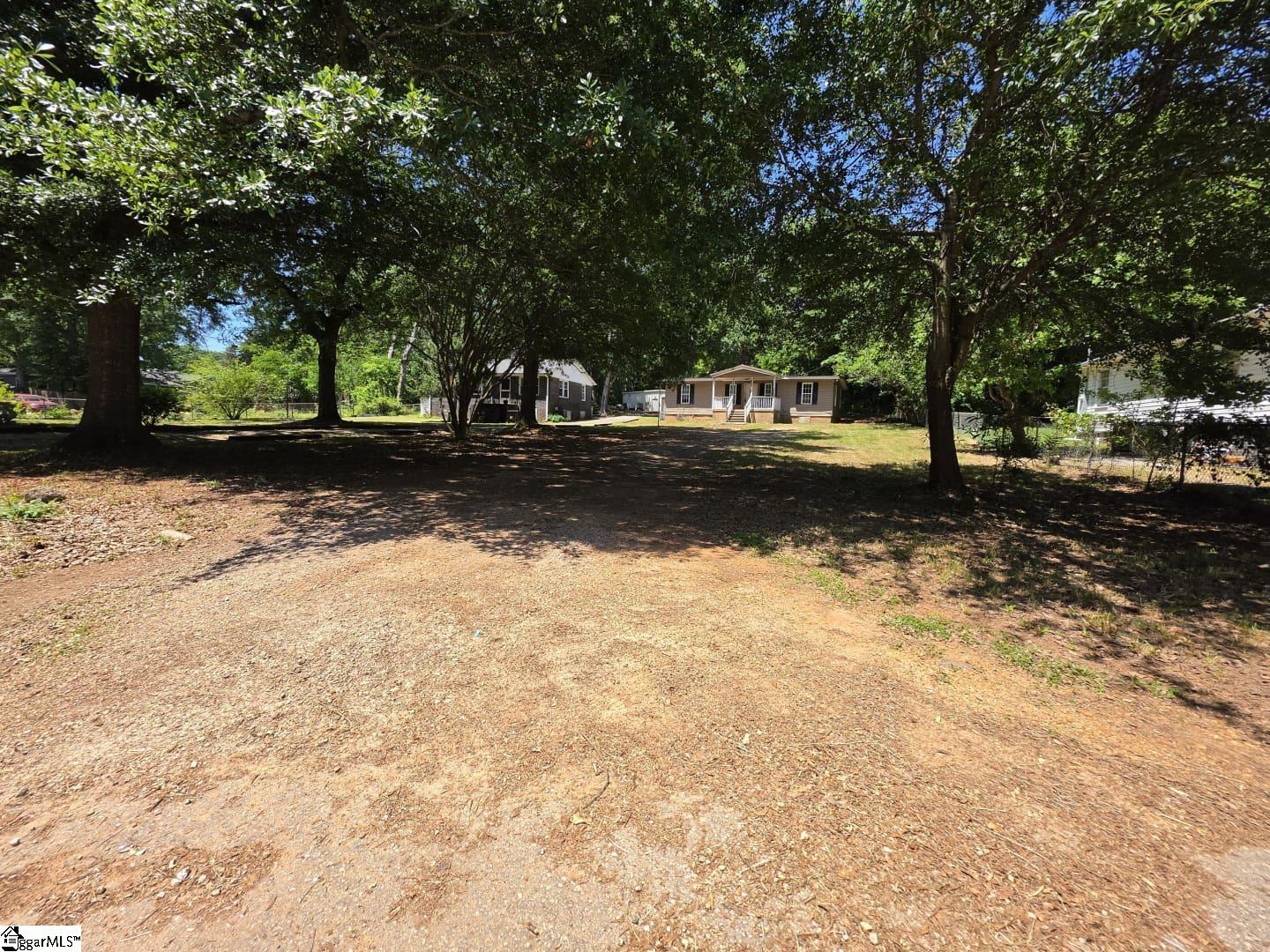 6 S Chastain Drive Greenville, SC 29617