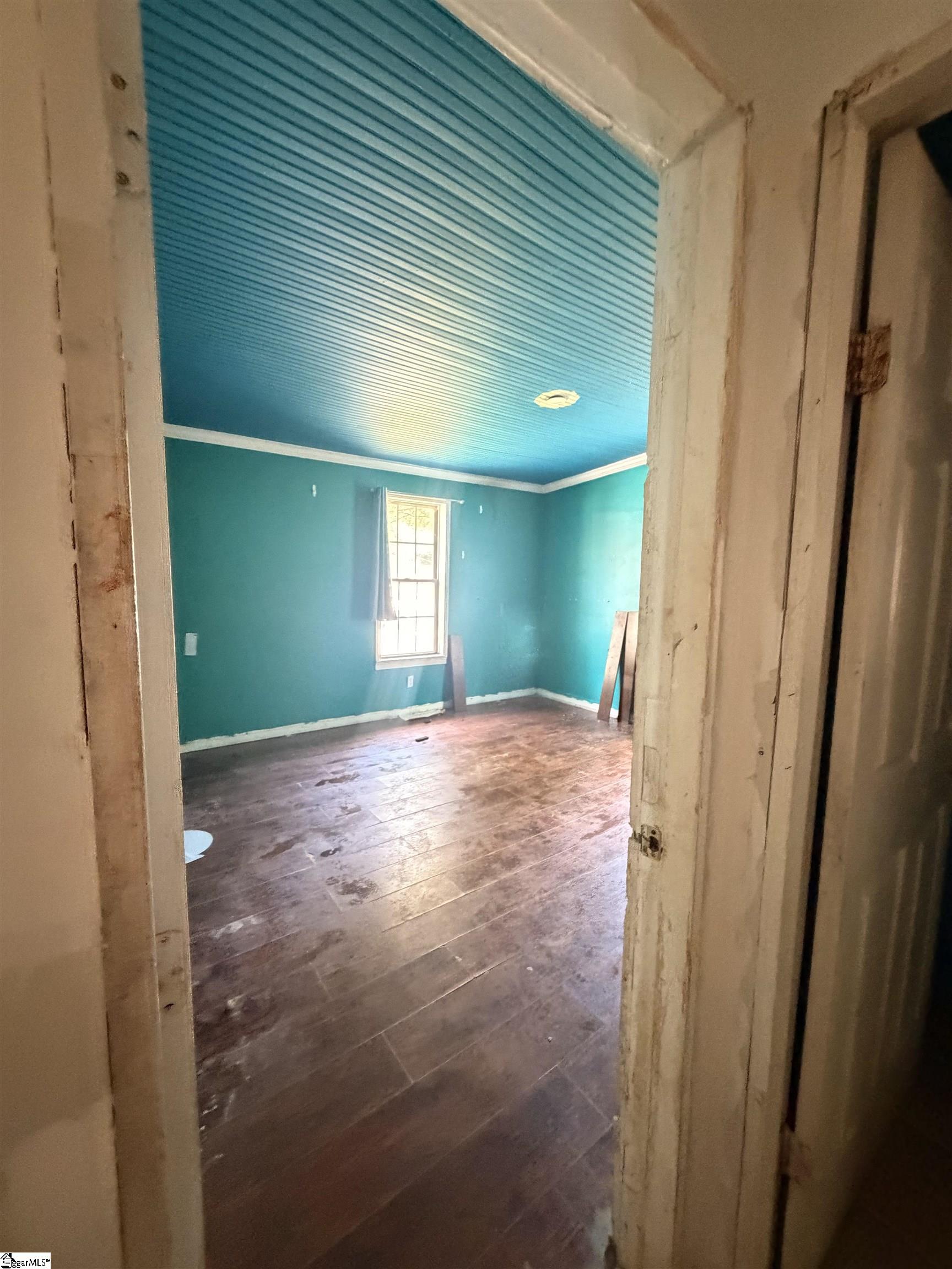 6 S Chastain Drive Greenville, SC 29617