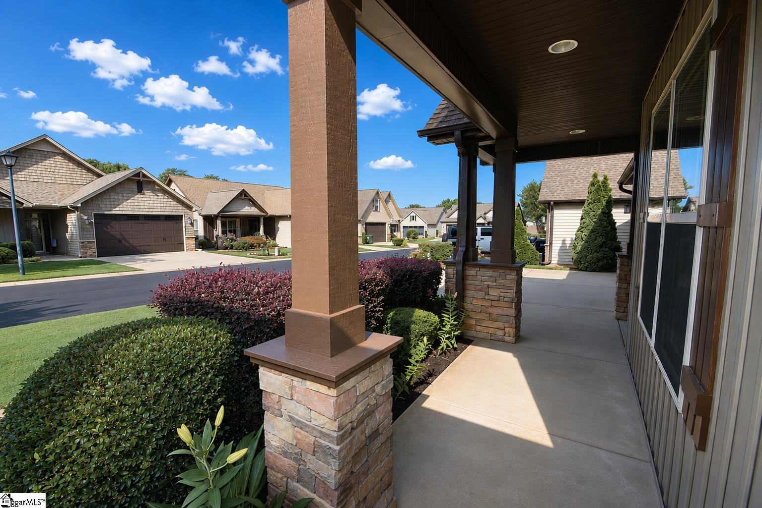 26 Dolerite Drive Taylors, SC 29687