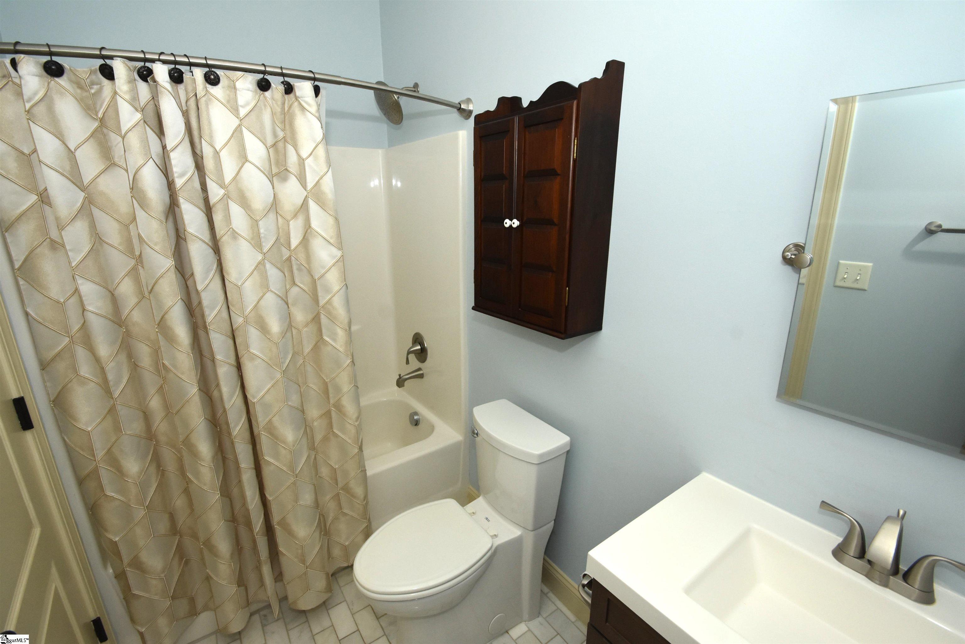 26 Dolerite Drive Taylors, SC 29687
