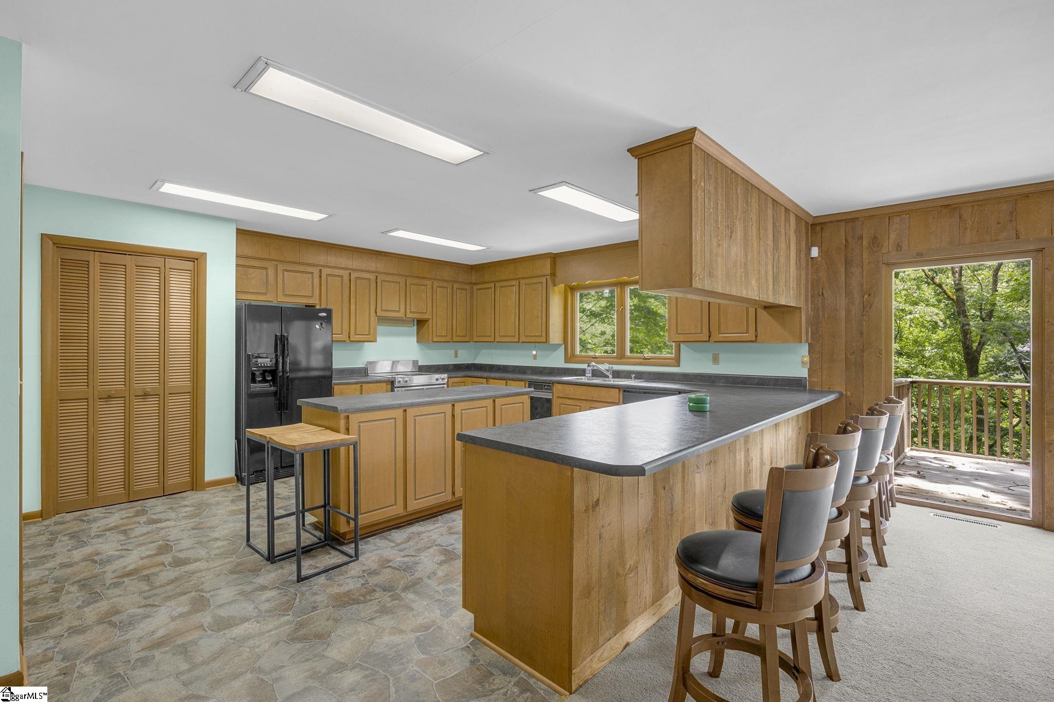 2109 Moorefield Memorial Highway Pickens, SC 29671