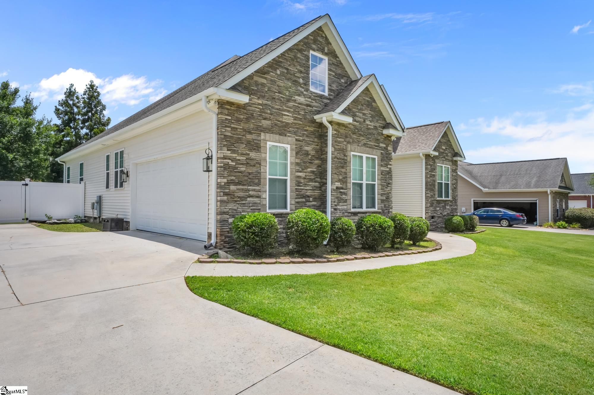 107 Folly Bend Drive Greenwood, SC 29649