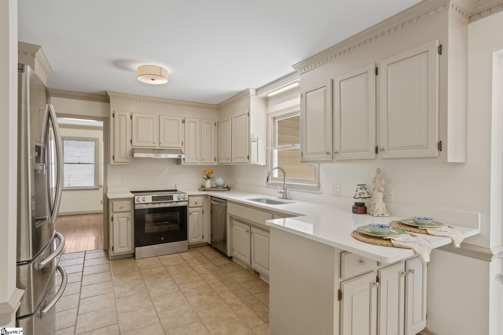 4 Bendingwood Court Taylors, SC 29687