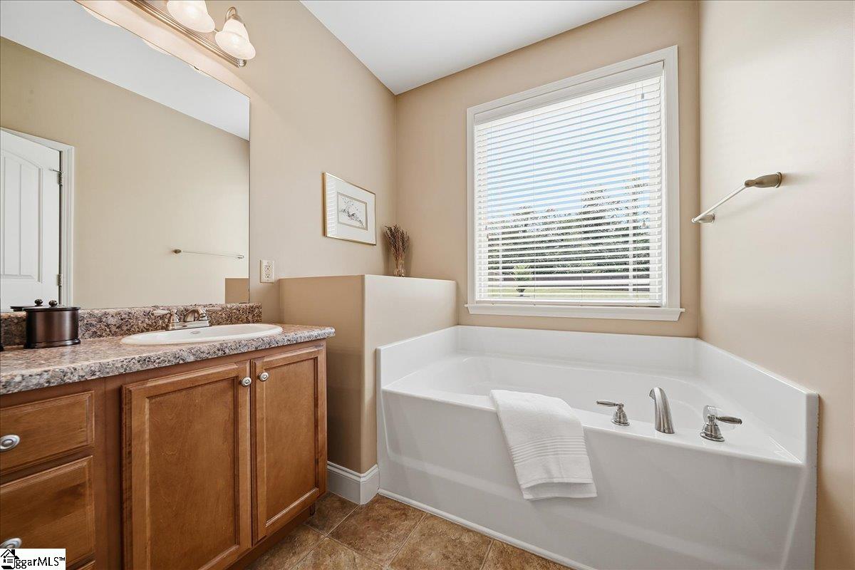 47 Rising Meadow Lane Taylors, SC 29687