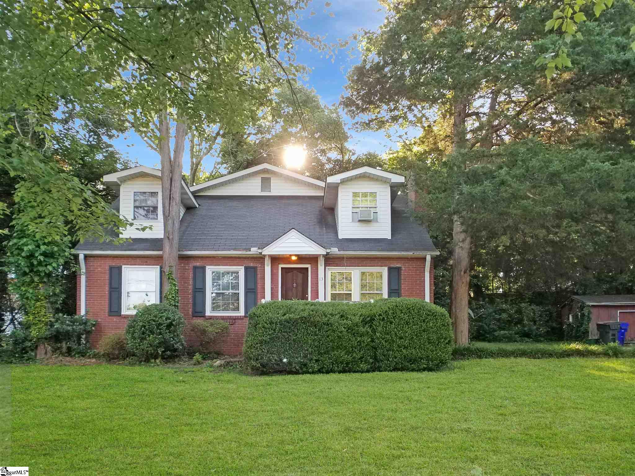 13 Brookview Circle Greenville, SC 29605