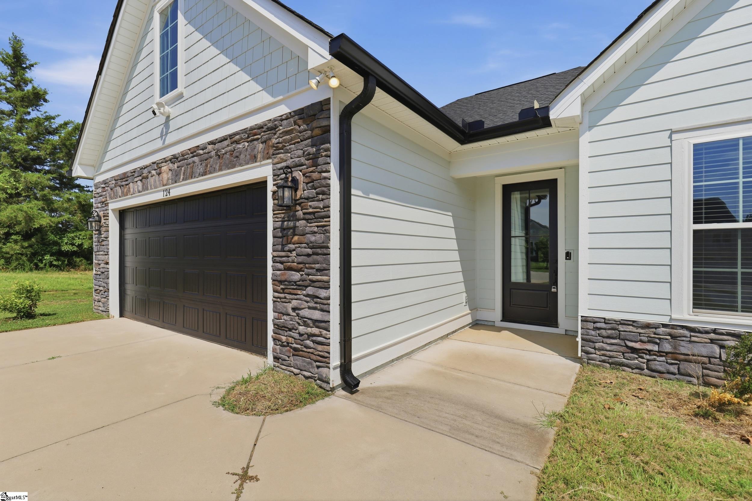 124 Champion Green Greenwood, SC 29649
