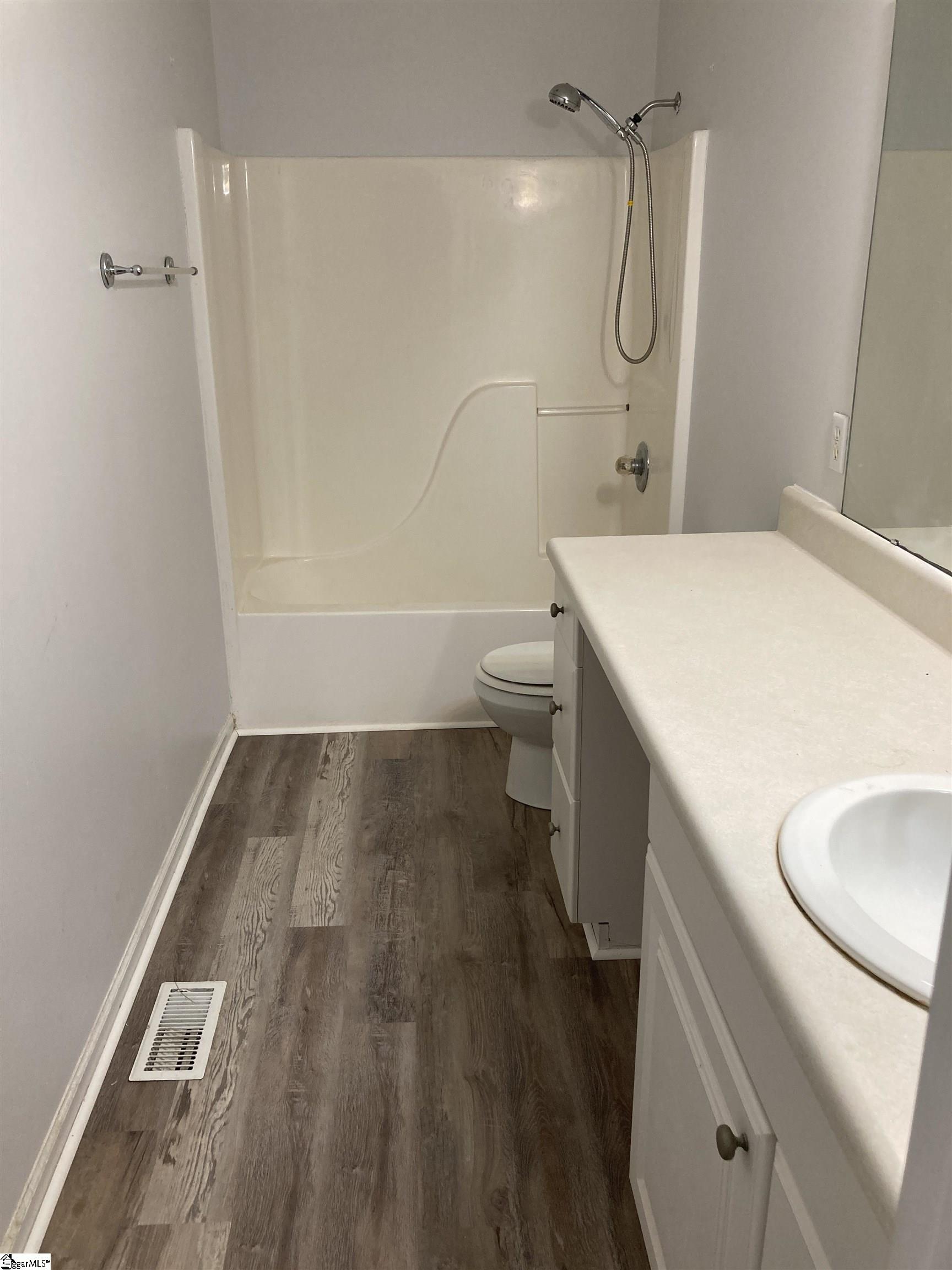 110 Poplar Creek Drive Spartanburg, SC 29303