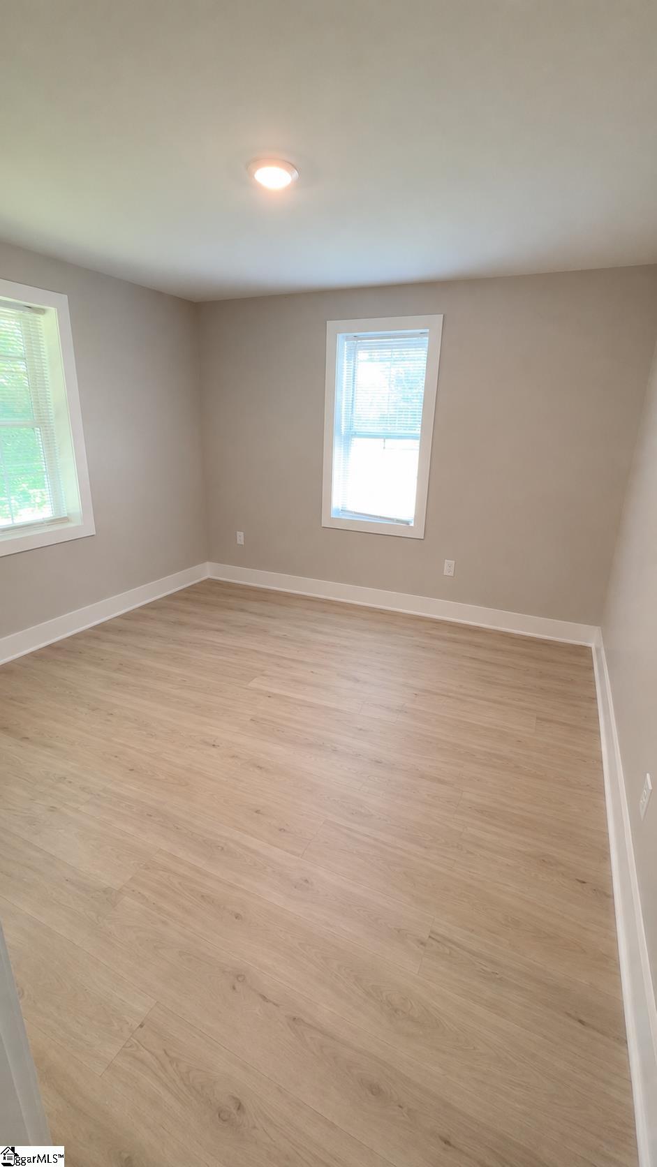 148 Loop Street Wellford, SC 29385-9671