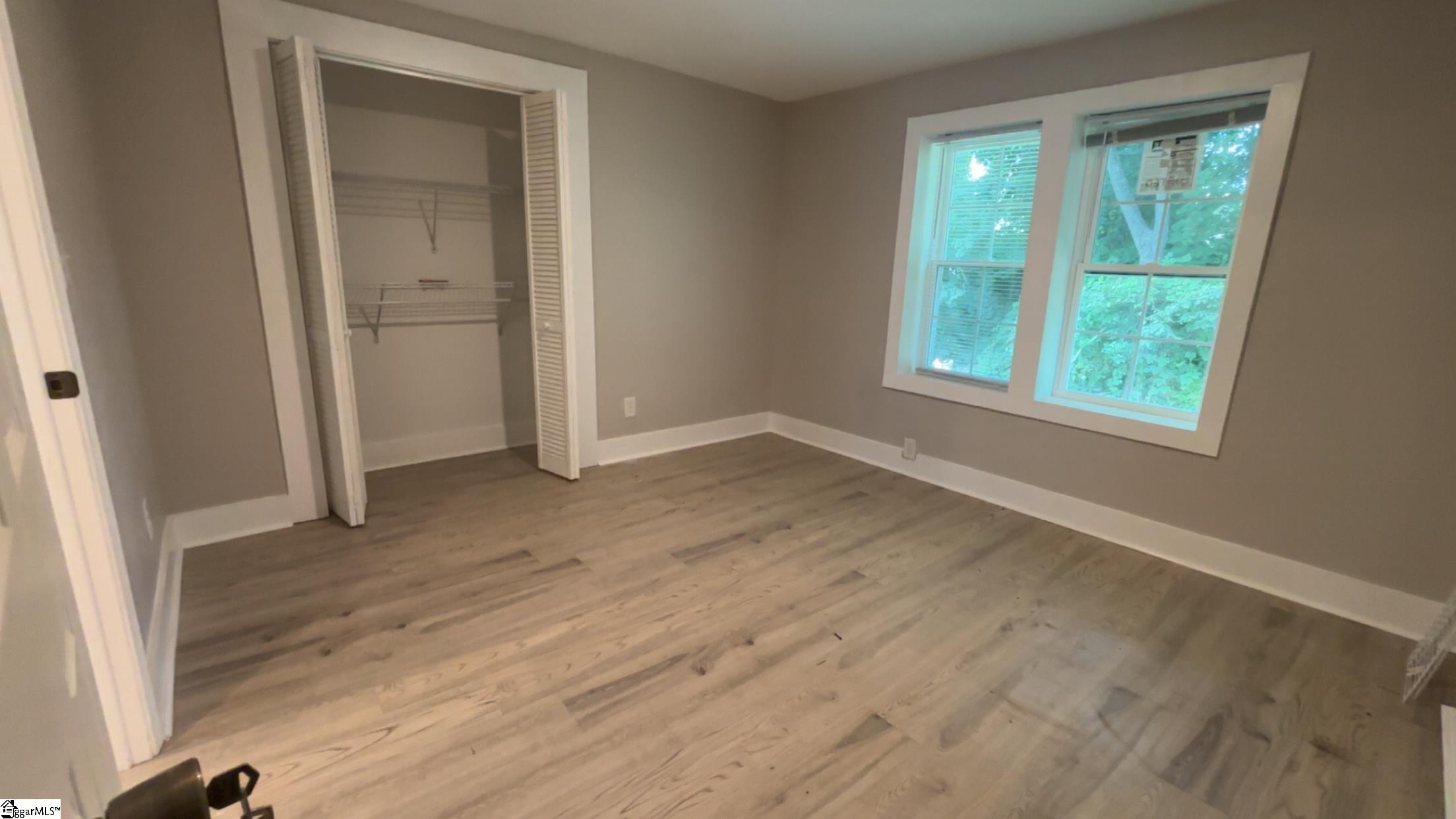 148 Loop Street Wellford, SC 29385-9671