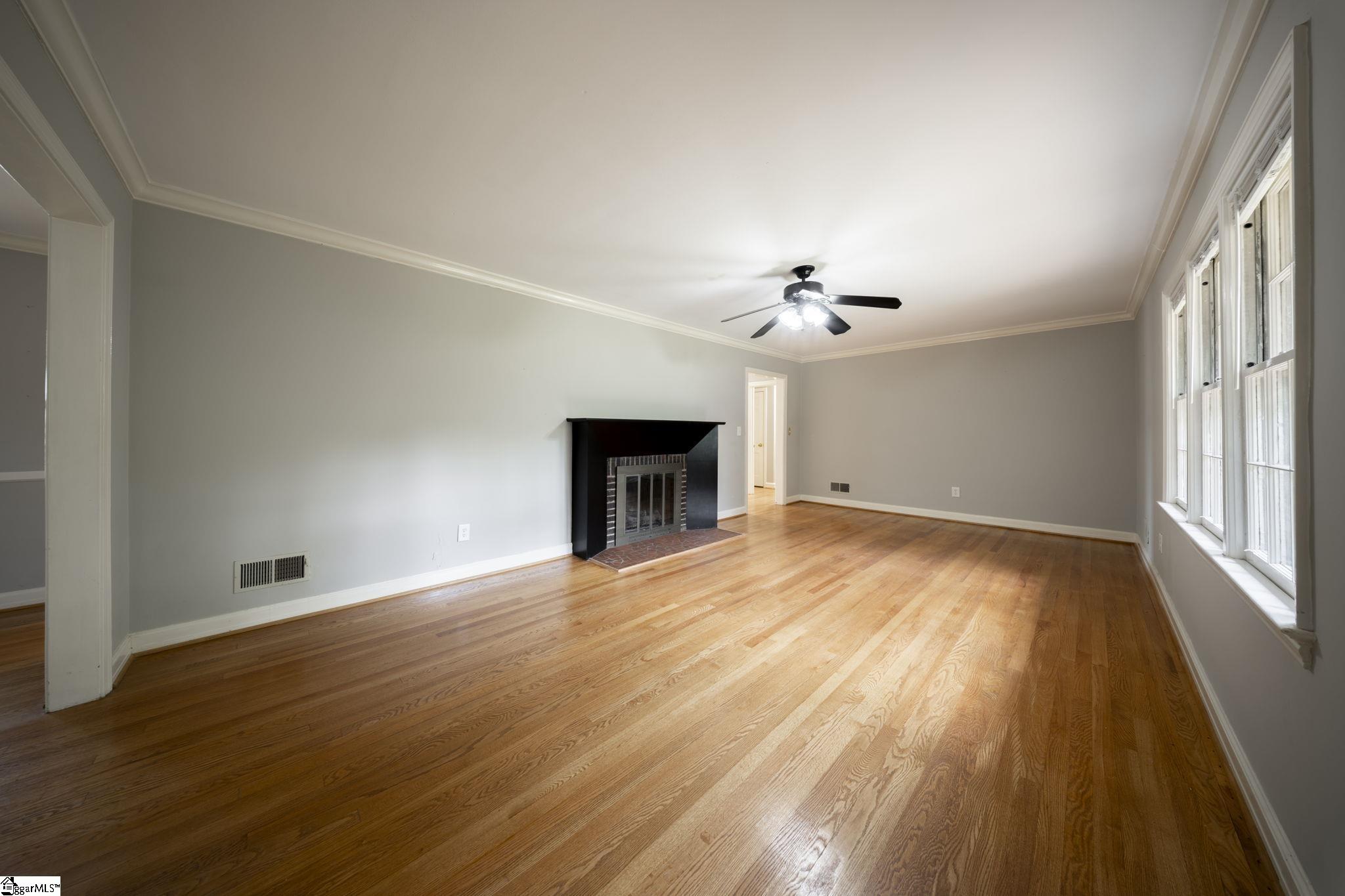 517 Dellwood Drive Greenville, SC 29609