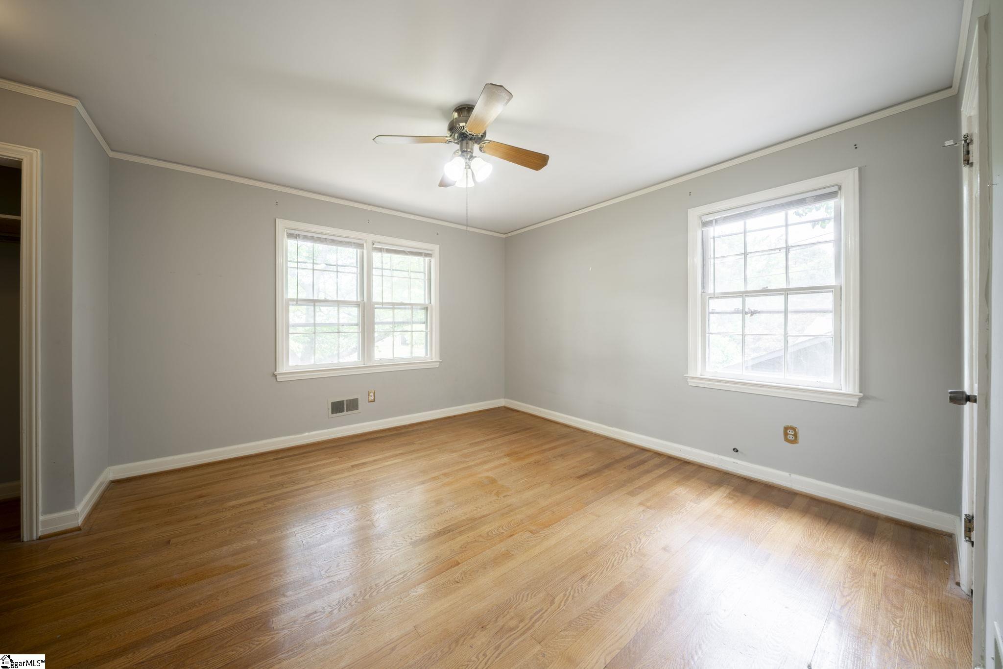 517 Dellwood Drive Greenville, SC 29609