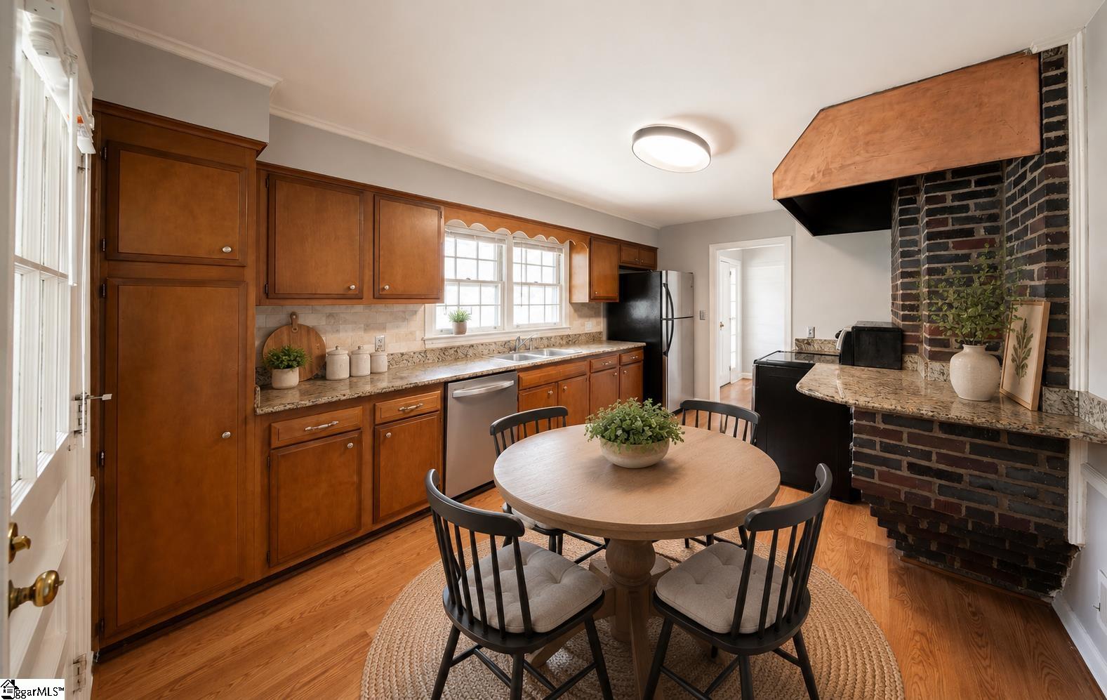 517 Dellwood Drive Greenville, SC 29609