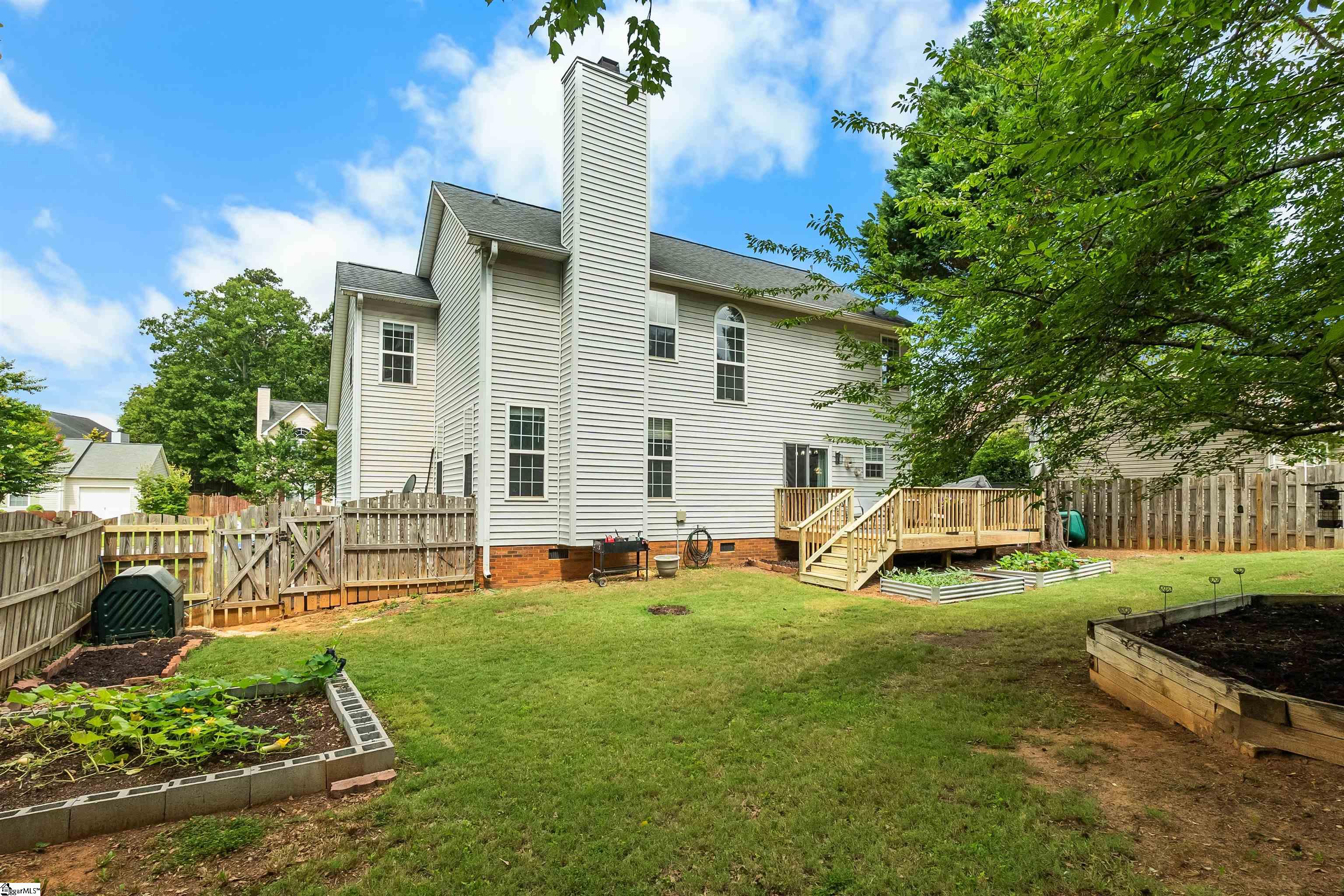 104 Golden Crest Court Mauldin, SC 29662