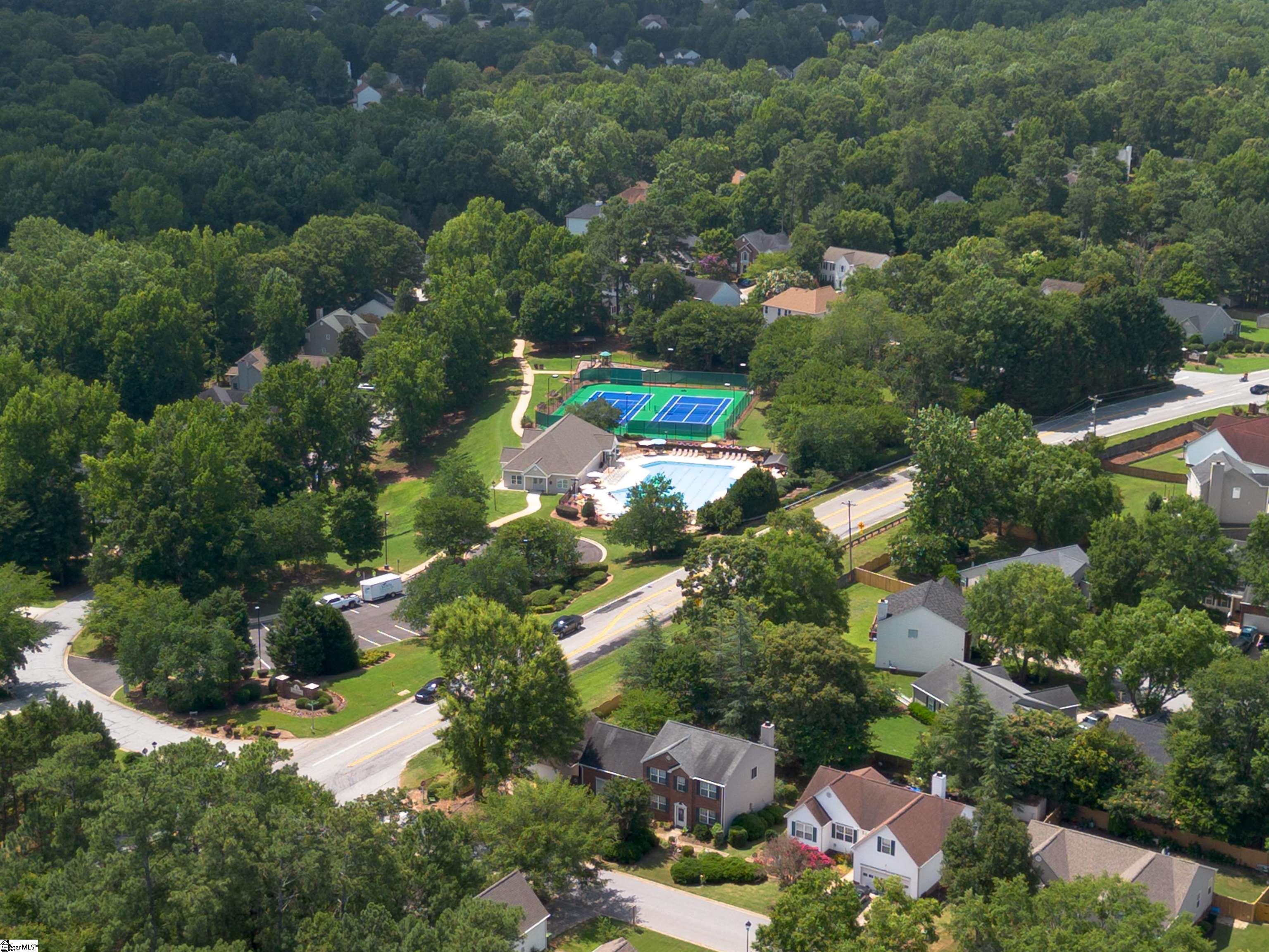 104 Golden Crest Court Mauldin, SC 29662