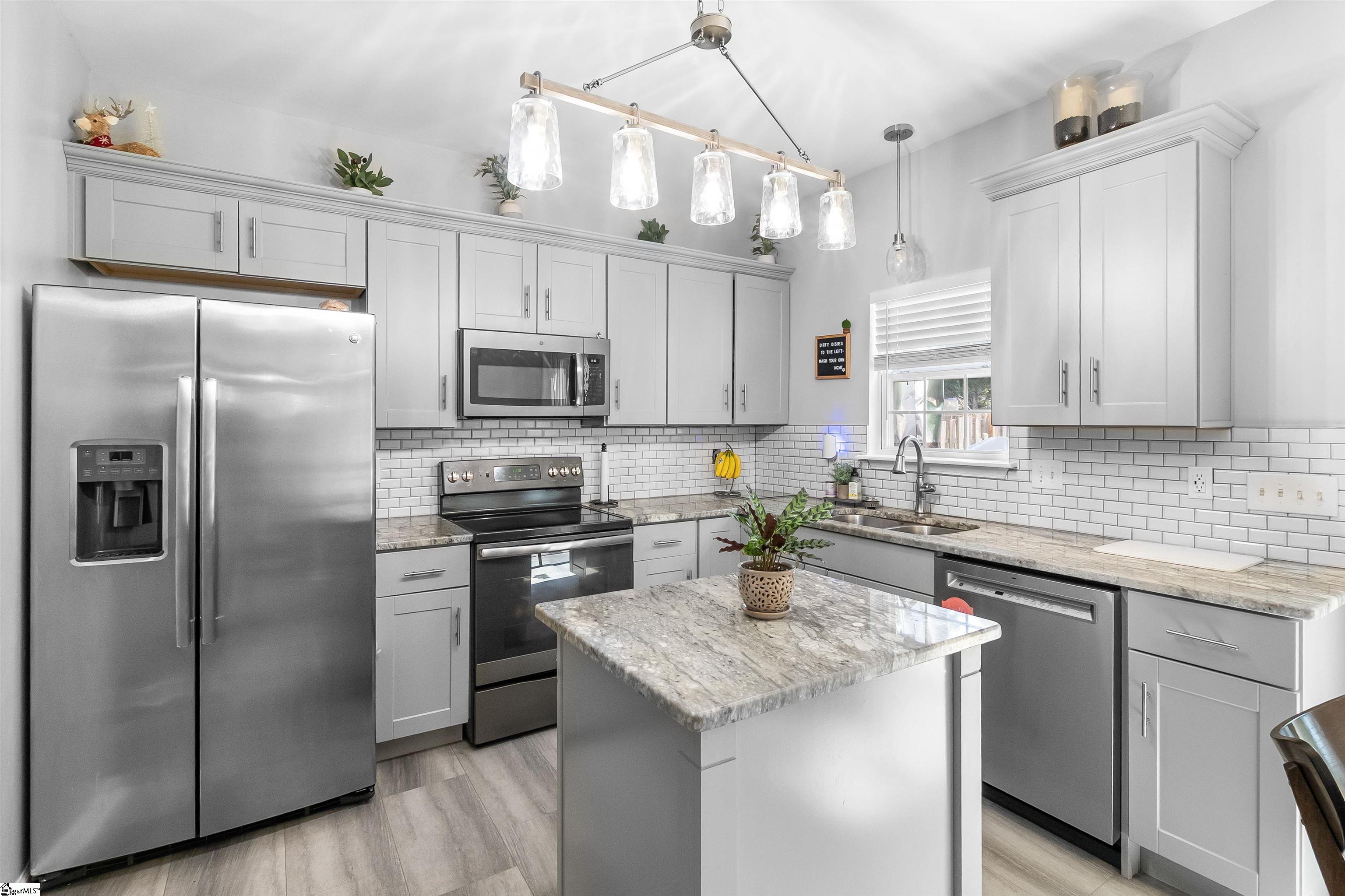 104 Golden Crest Court Mauldin, SC 29662