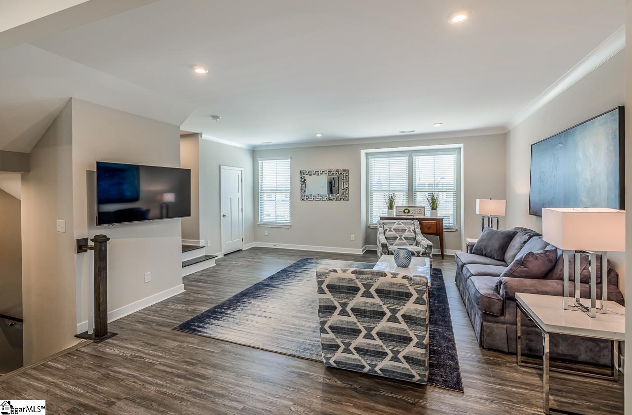 147 Eagle Wood Drive Greenville, SC 29607