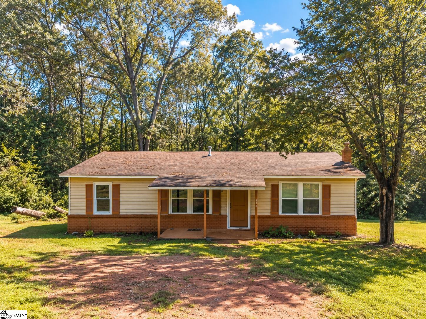 210 Washborn Avenue Pendelton, SC 29670