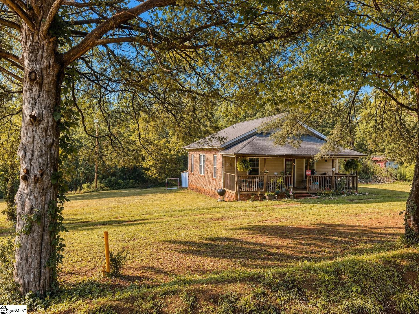 210 Washborn Avenue Pendelton, SC 29670