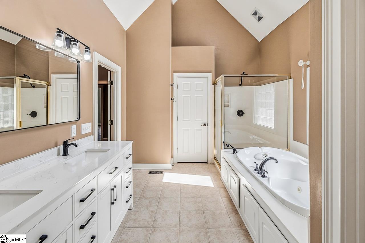 724 W Tara Lane Duncan, SC 29334