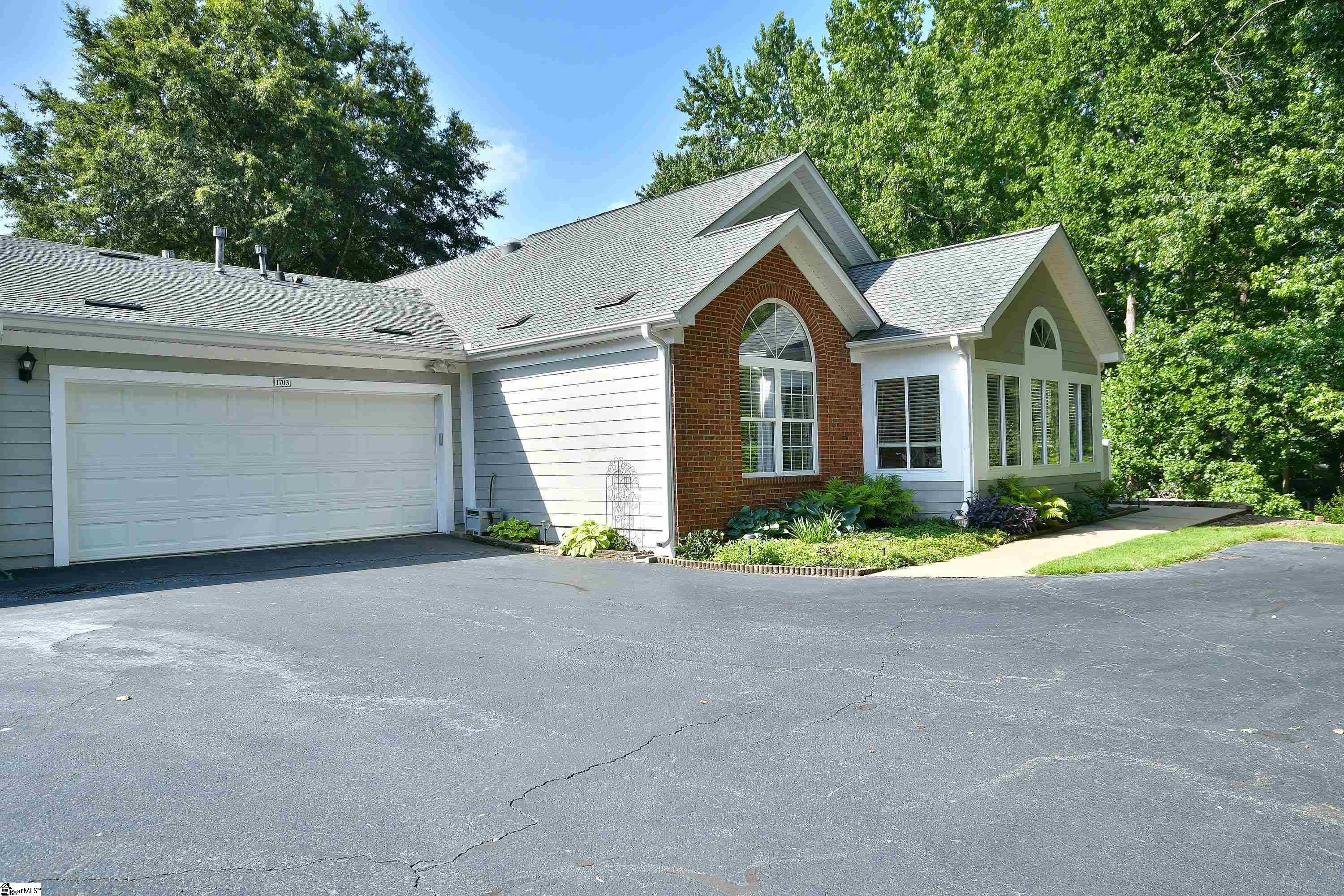 1703 Heritage Club Drive Greenville, SC 29615