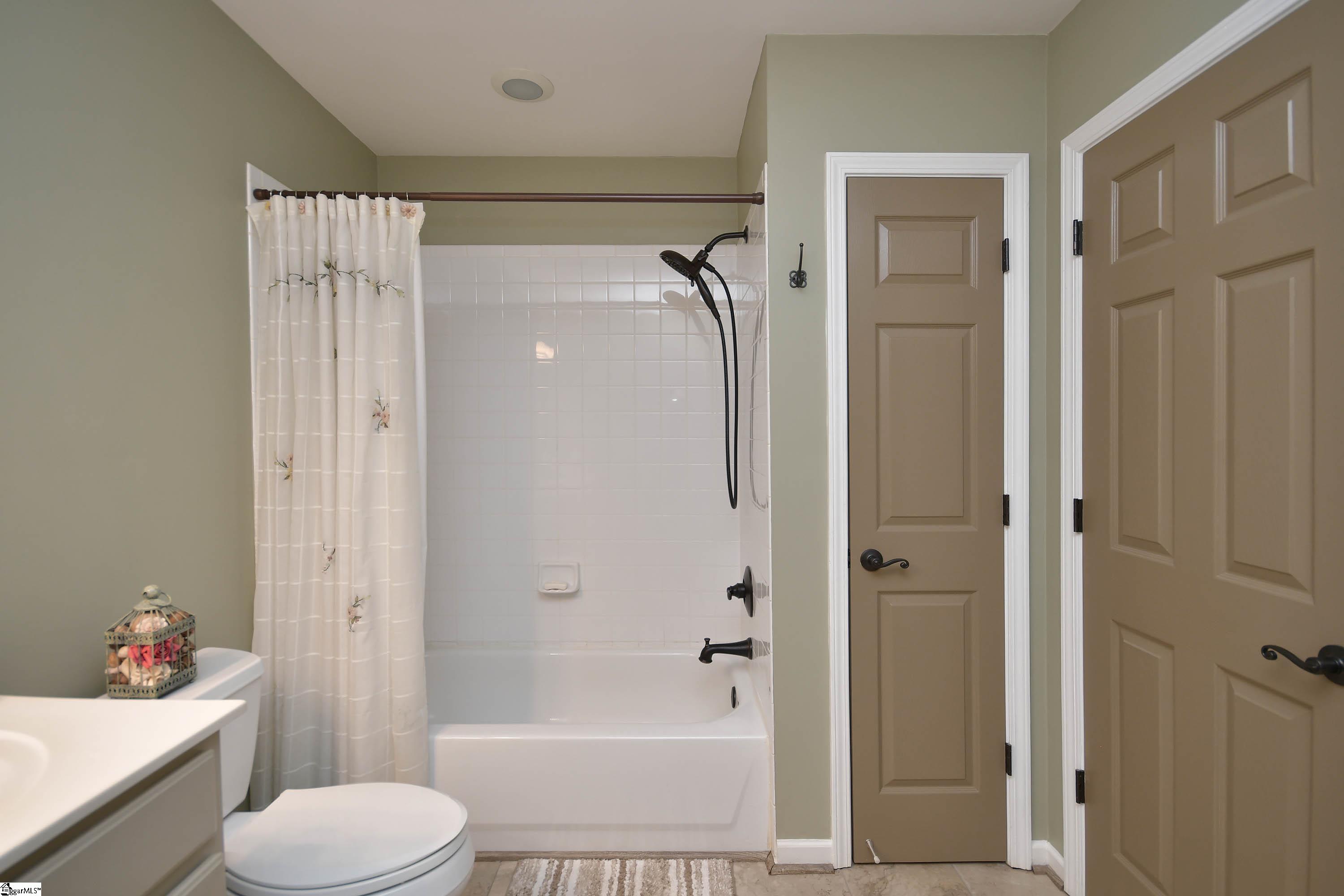 1703 Heritage Club Drive Greenville, SC 29615