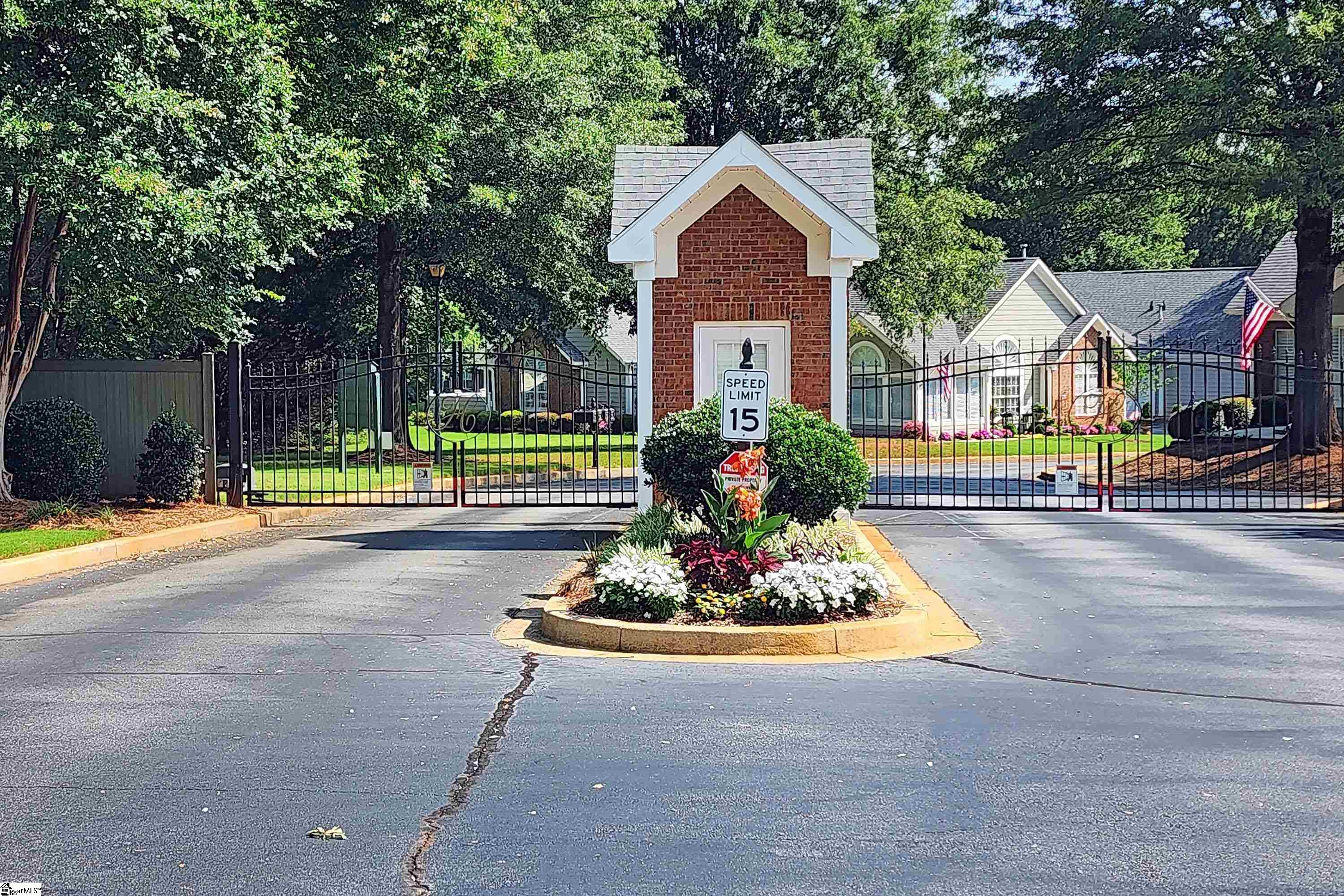 1703 Heritage Club Drive Greenville, SC 29615