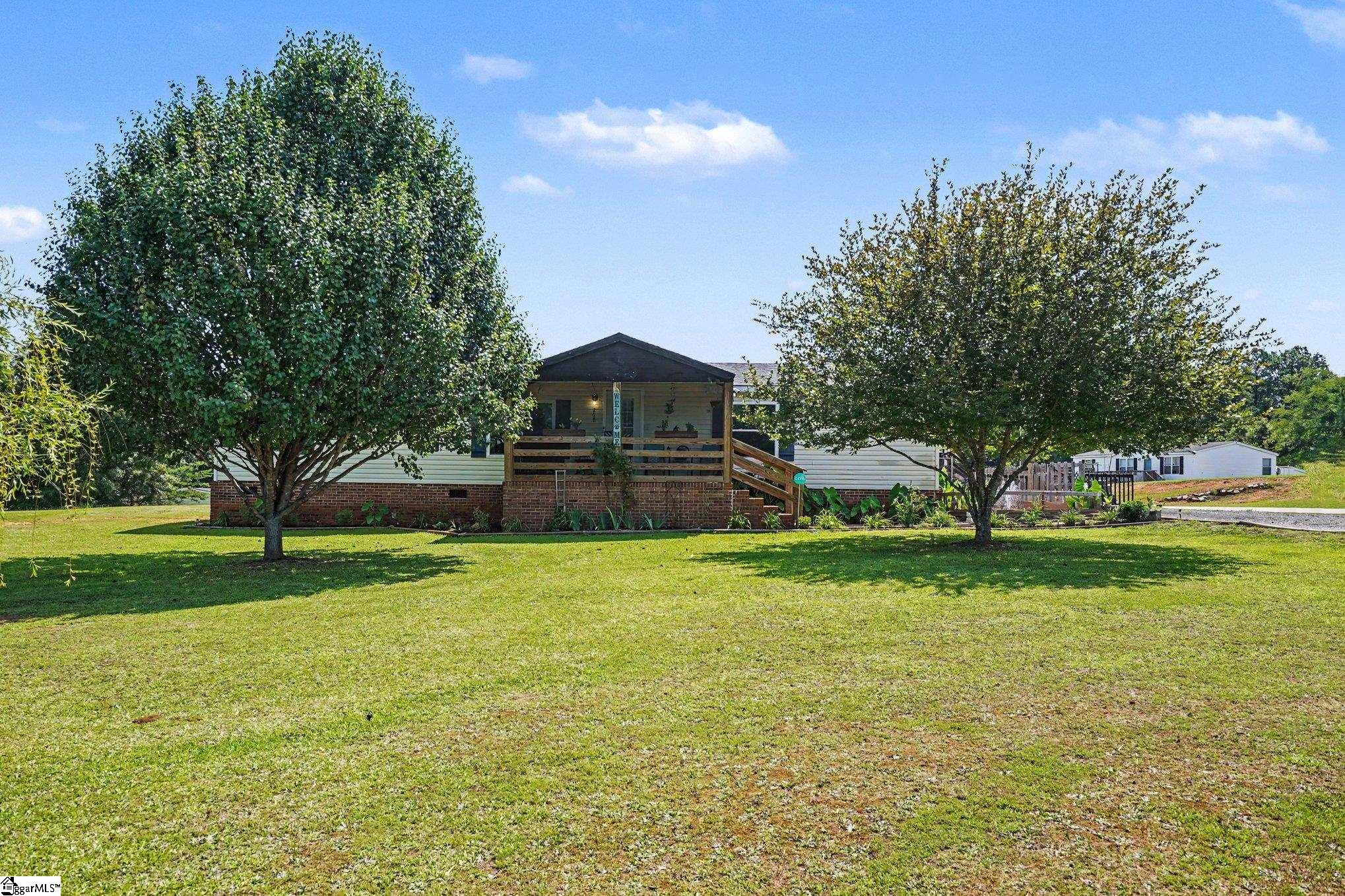 208 Sassafras Drive Laurens, SC 29360