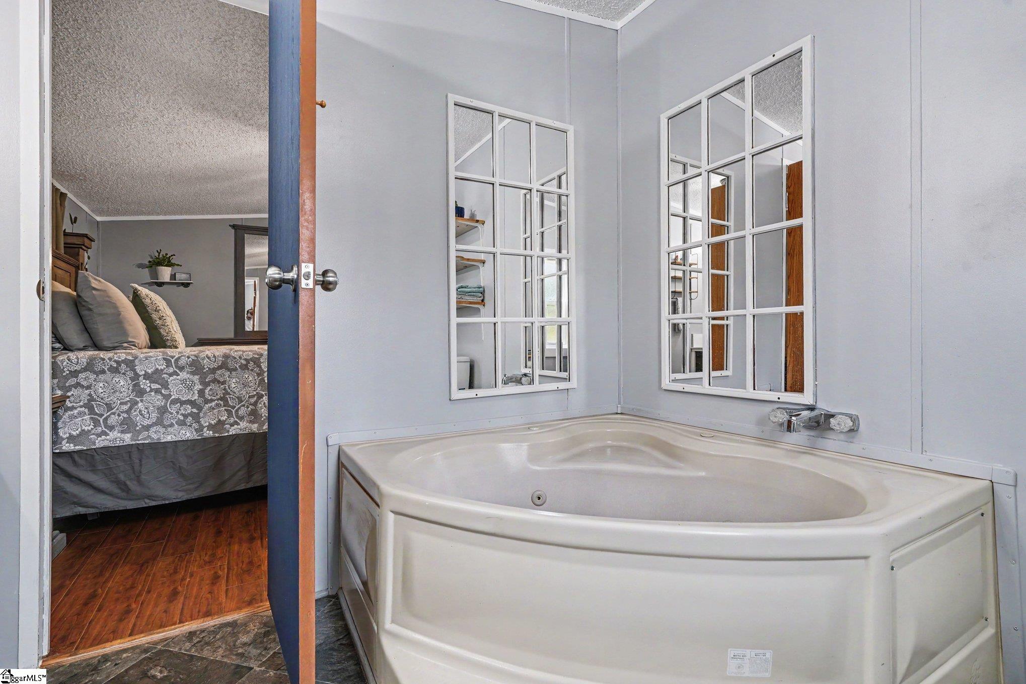 208 Sassafras Drive Laurens, SC 29360