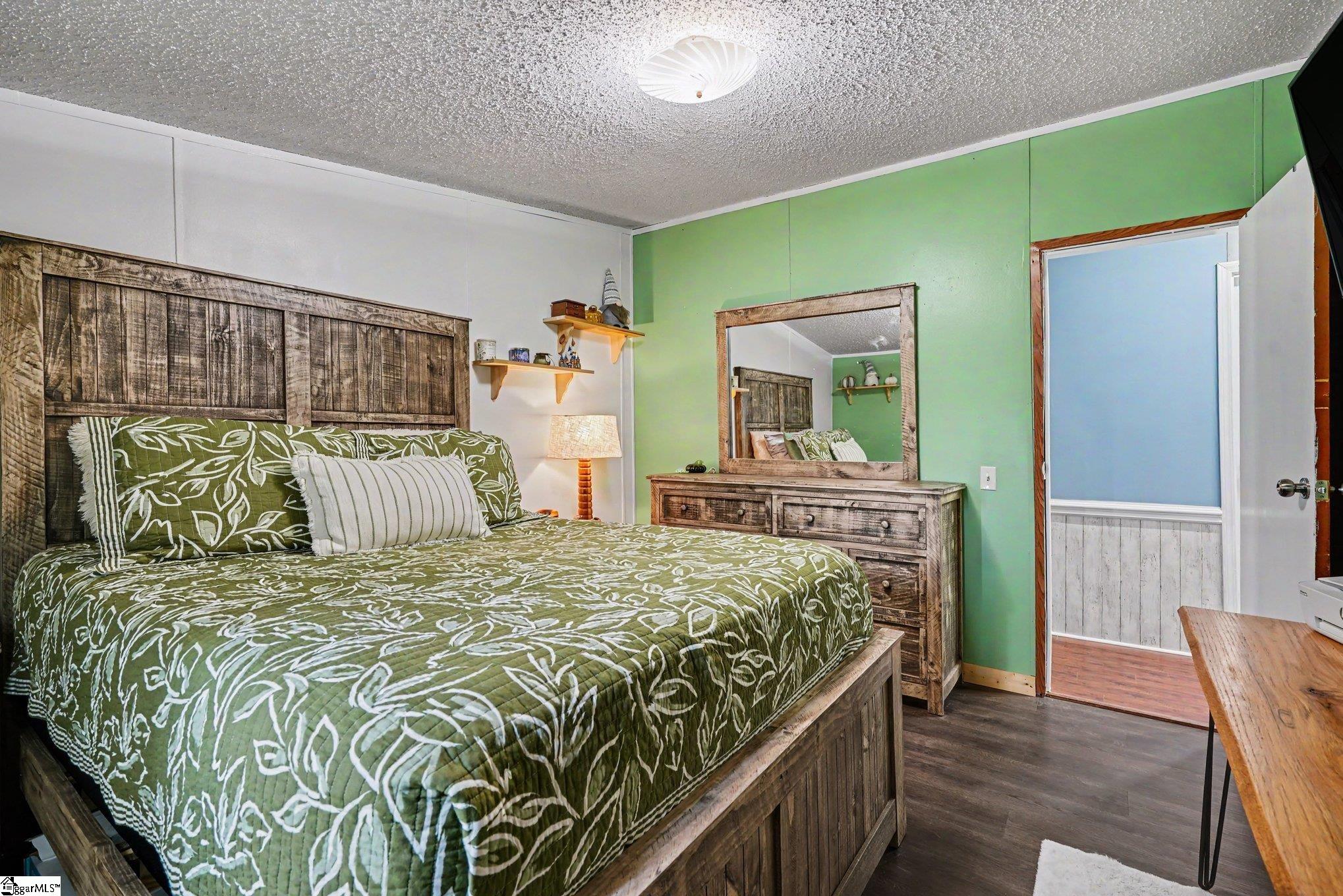 208 Sassafras Drive Laurens, SC 29360