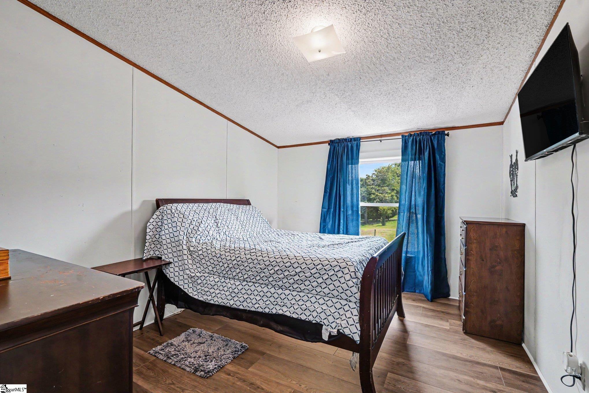 208 Sassafras Drive Laurens, SC 29360