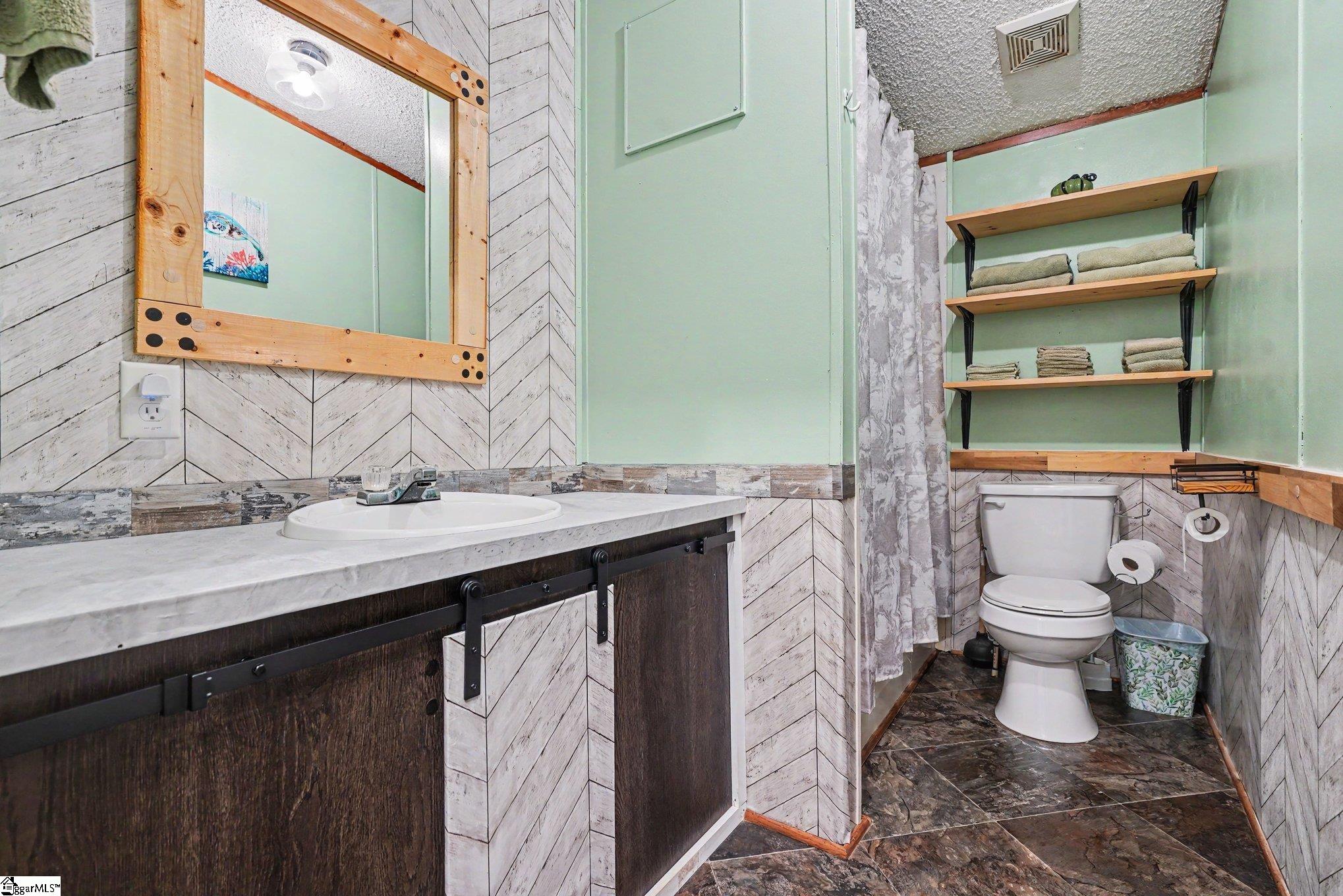 208 Sassafras Drive Laurens, SC 29360