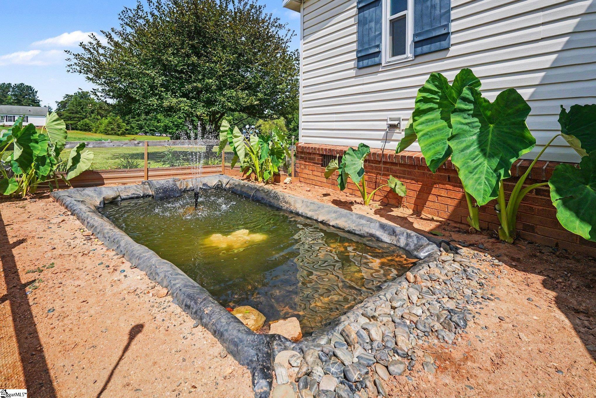 208 Sassafras Drive Laurens, SC 29360