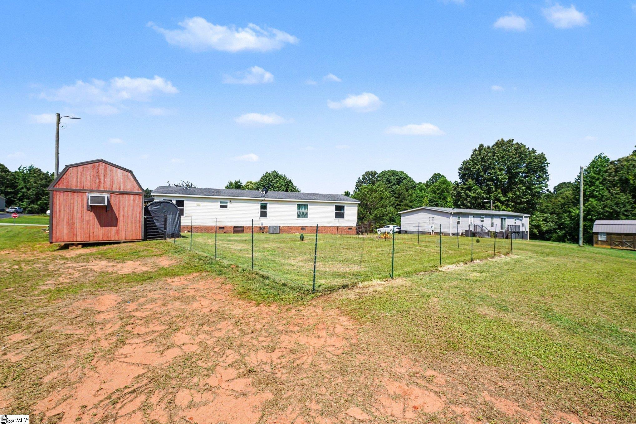 208 Sassafras Drive Laurens, SC 29360